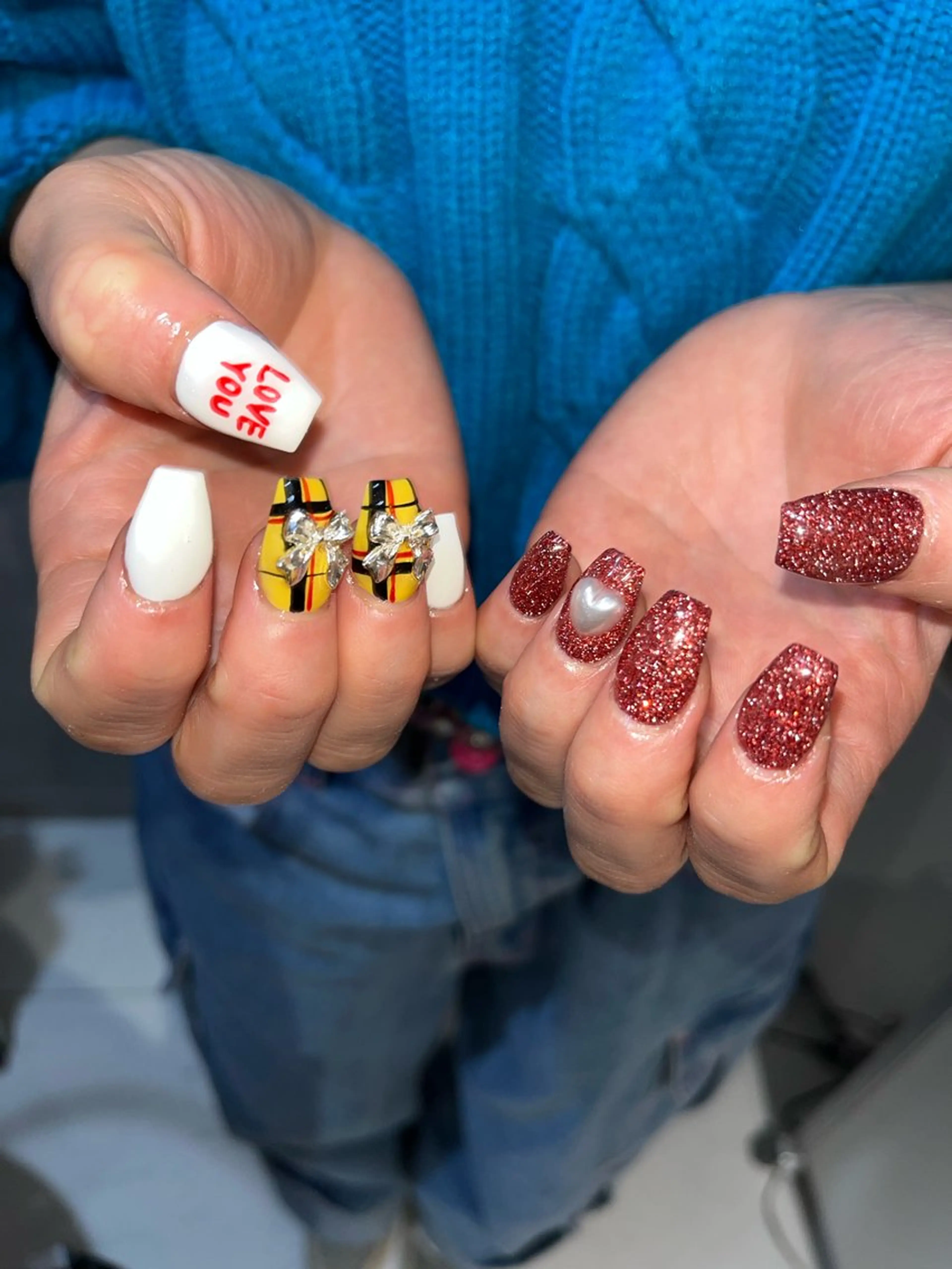 ネイル 冬ネイル クリスマス moca心斎橋所属・˚✧⁺⭐︎༚moca miyuu⁎⁺˳✧༚のネイルデザイン