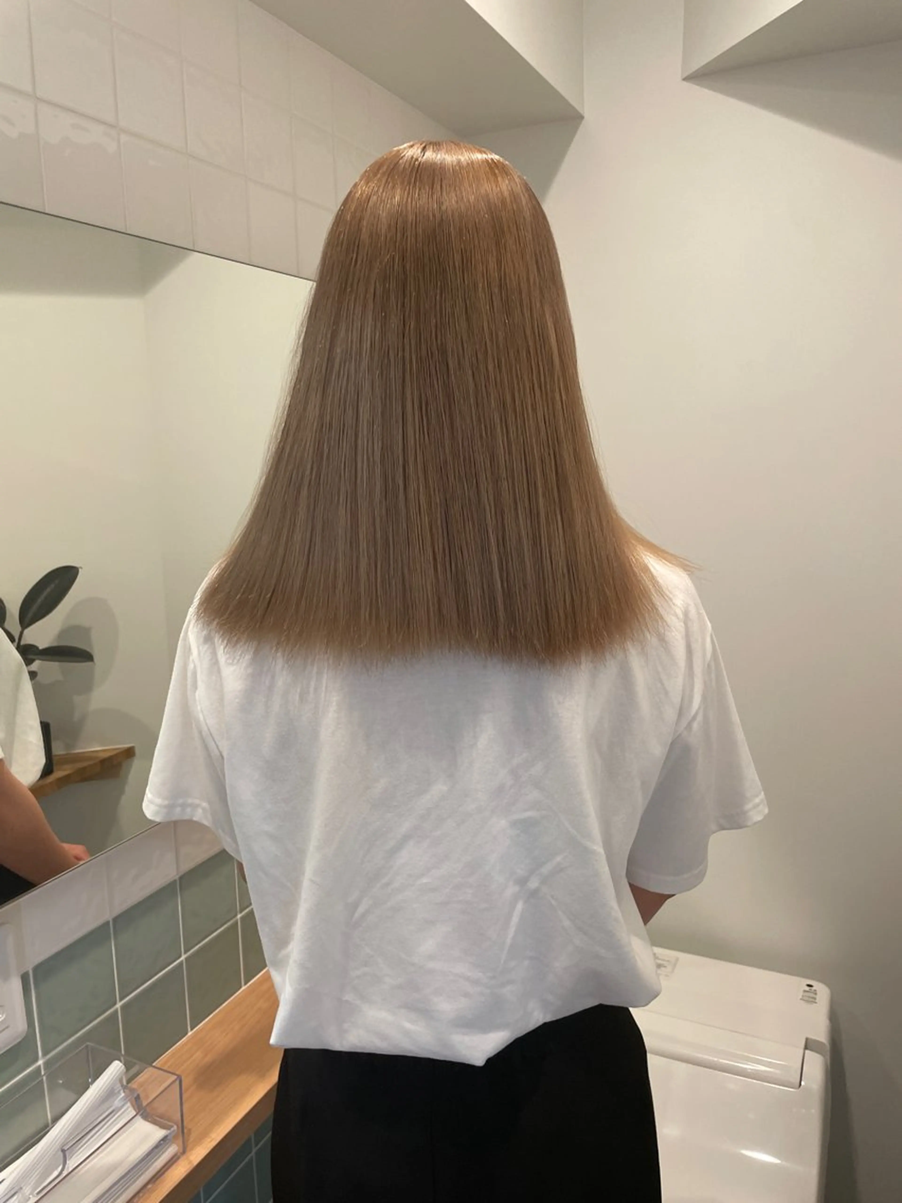 セミロング カラー laff 新宿所属・ボブ/ケアパーマ/ レイヤー/縮毛矯正のヘアスタイル