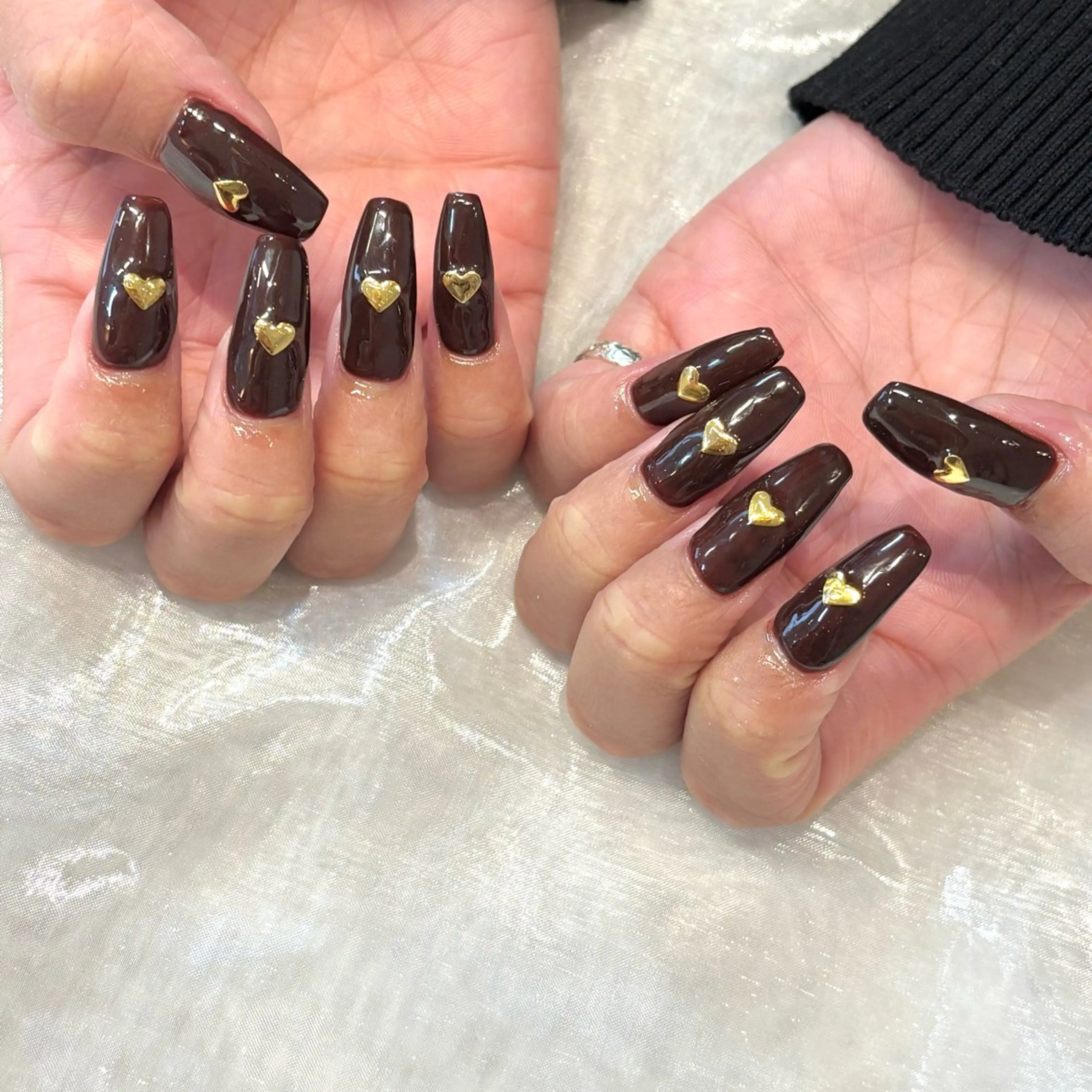ネイル ブラウン ハート ロングネイル ワンカラーネイル スカルプネイル ハンドネイル Chipie_ ayanoのネイルデザイン