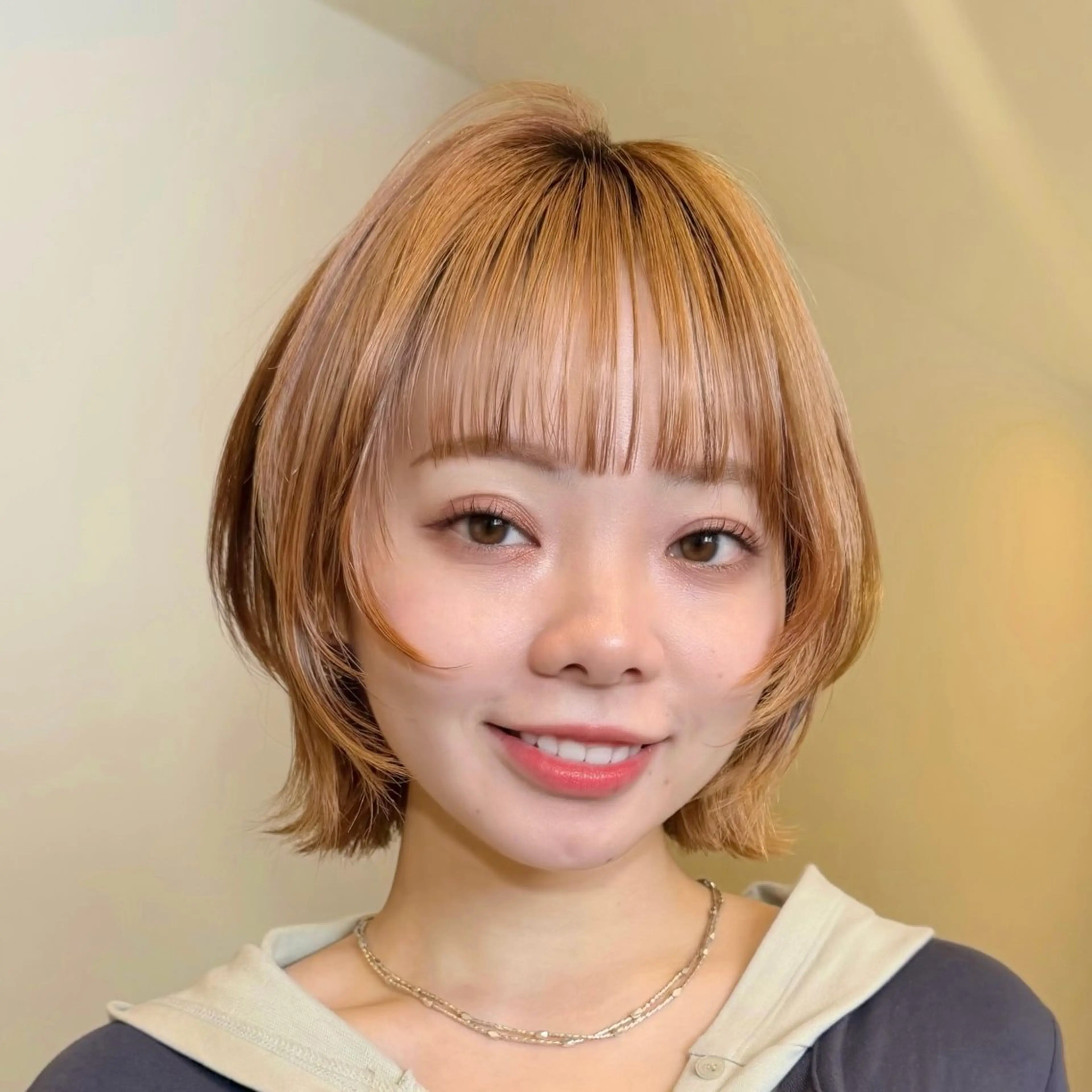 ショート カラー SAKI 新宿のヘアスタイル