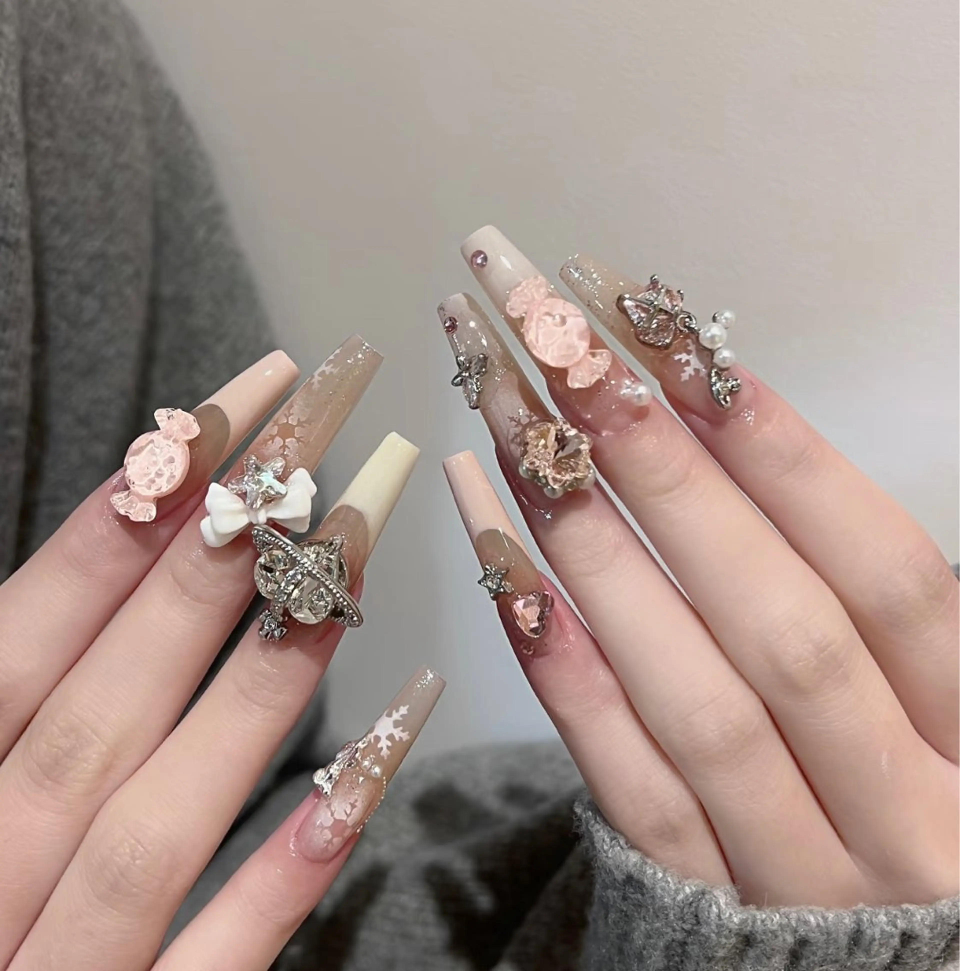 ネイル ハンドネイル 🍑 momo_nailのネイルデザイン
