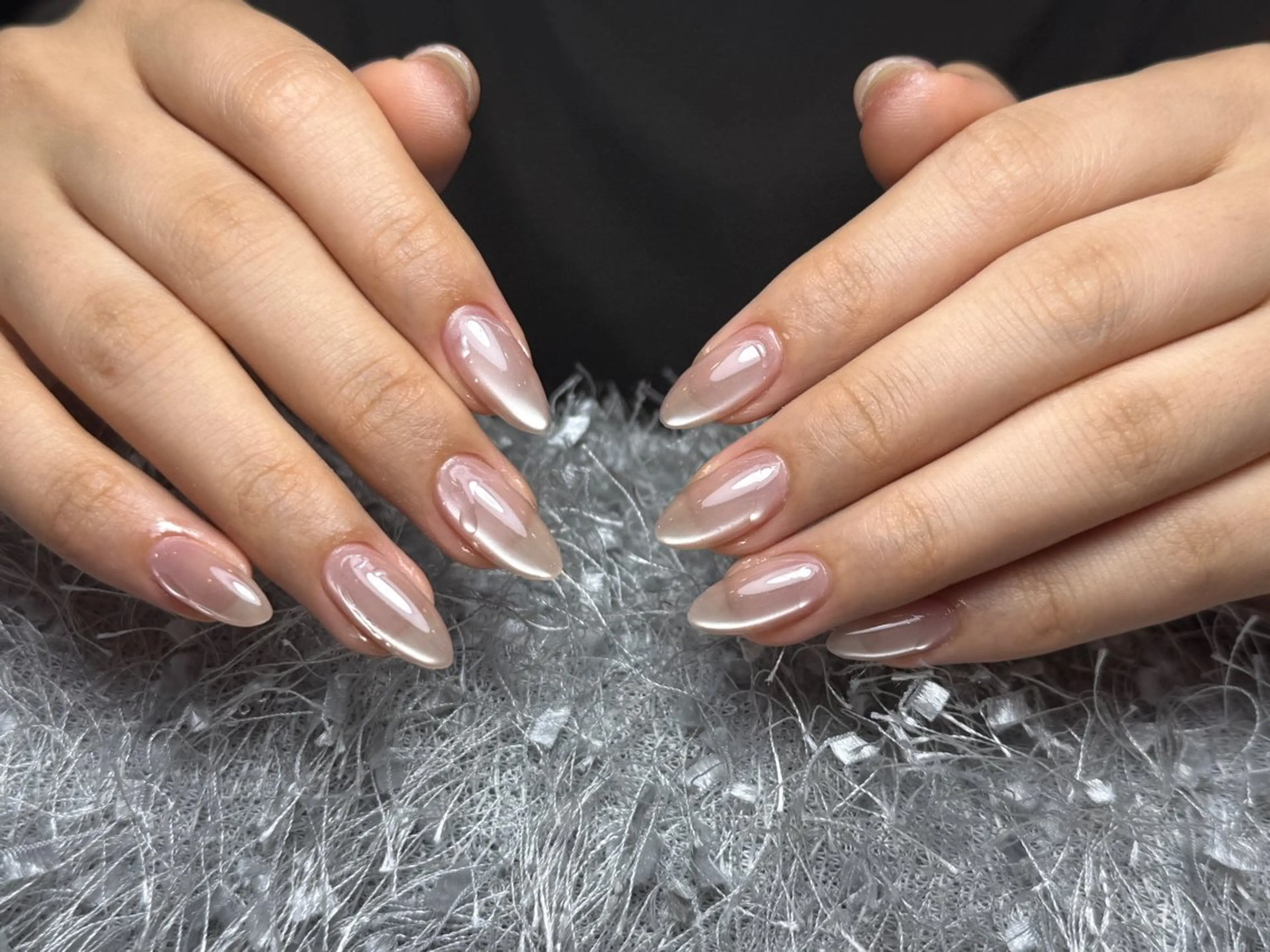 ネイル マグネットネイル マグネットワンカラー ワンカラーネイル ハンドネイル Han Evelynのネイルデザイン