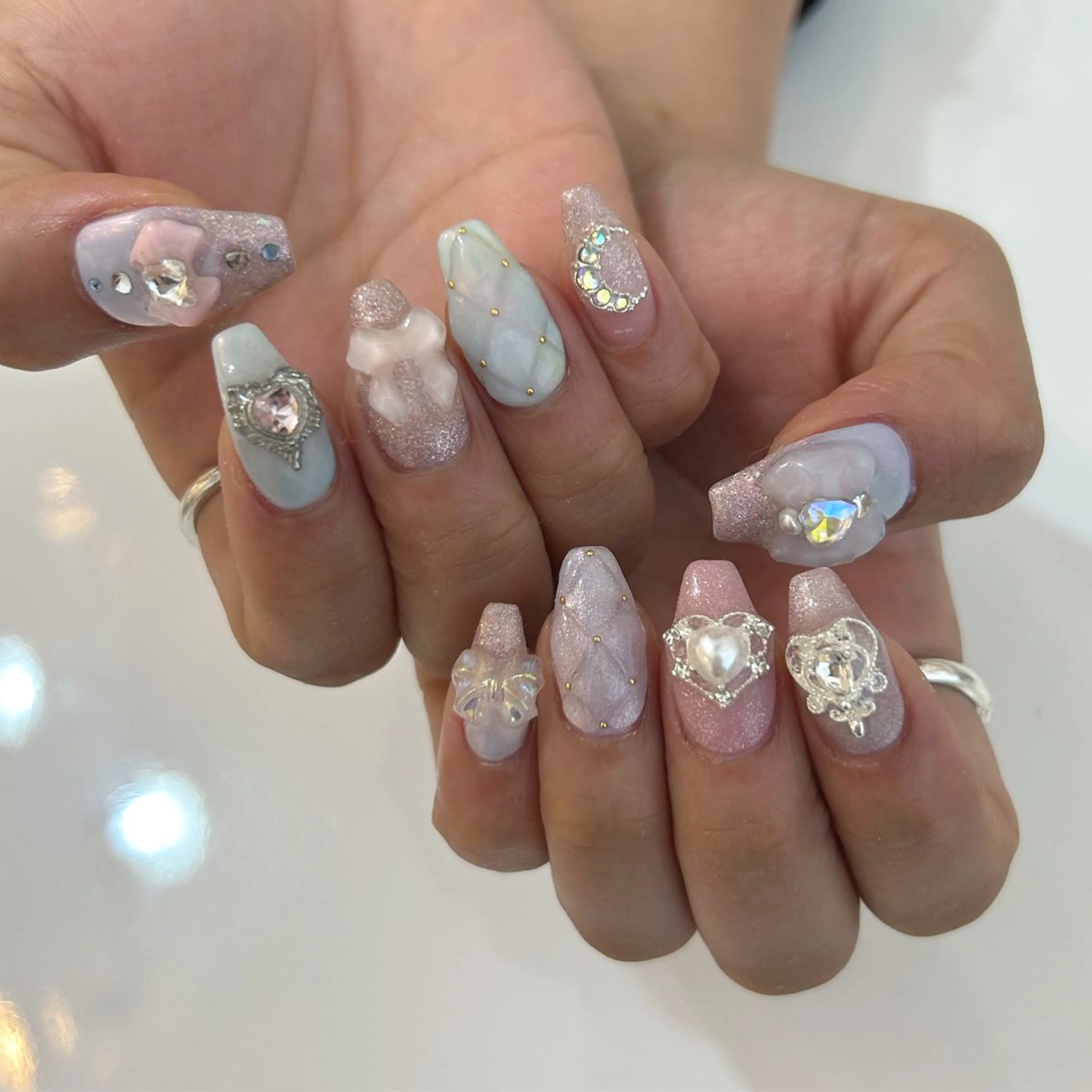 ネイル ハンドネイル ViViA momokaのネイルデザイン