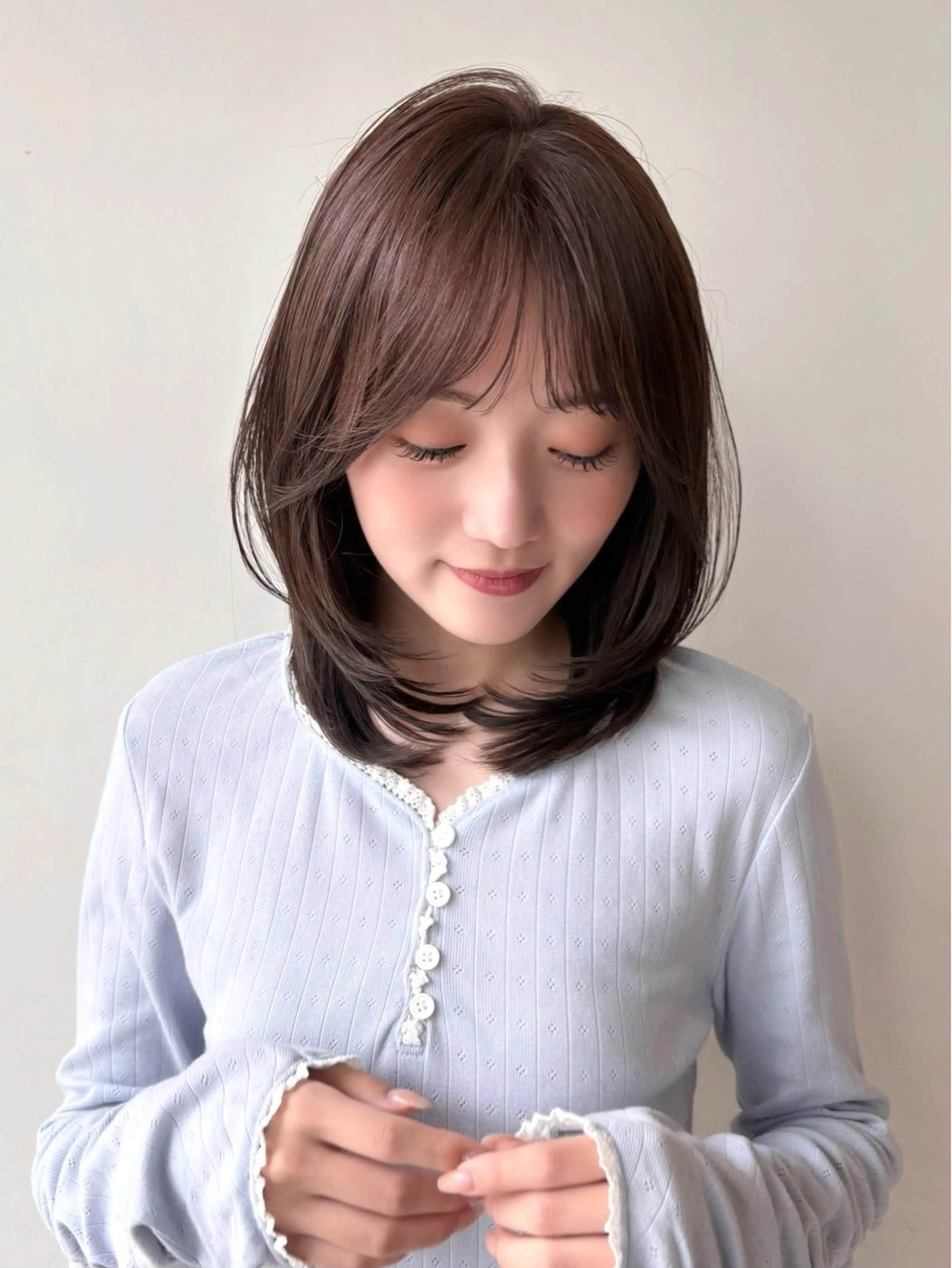 ミディアム カット ヘアカラー トリートメント 似合わせ/透明感 /レイヤー/りほ🤍のヘアスタイル