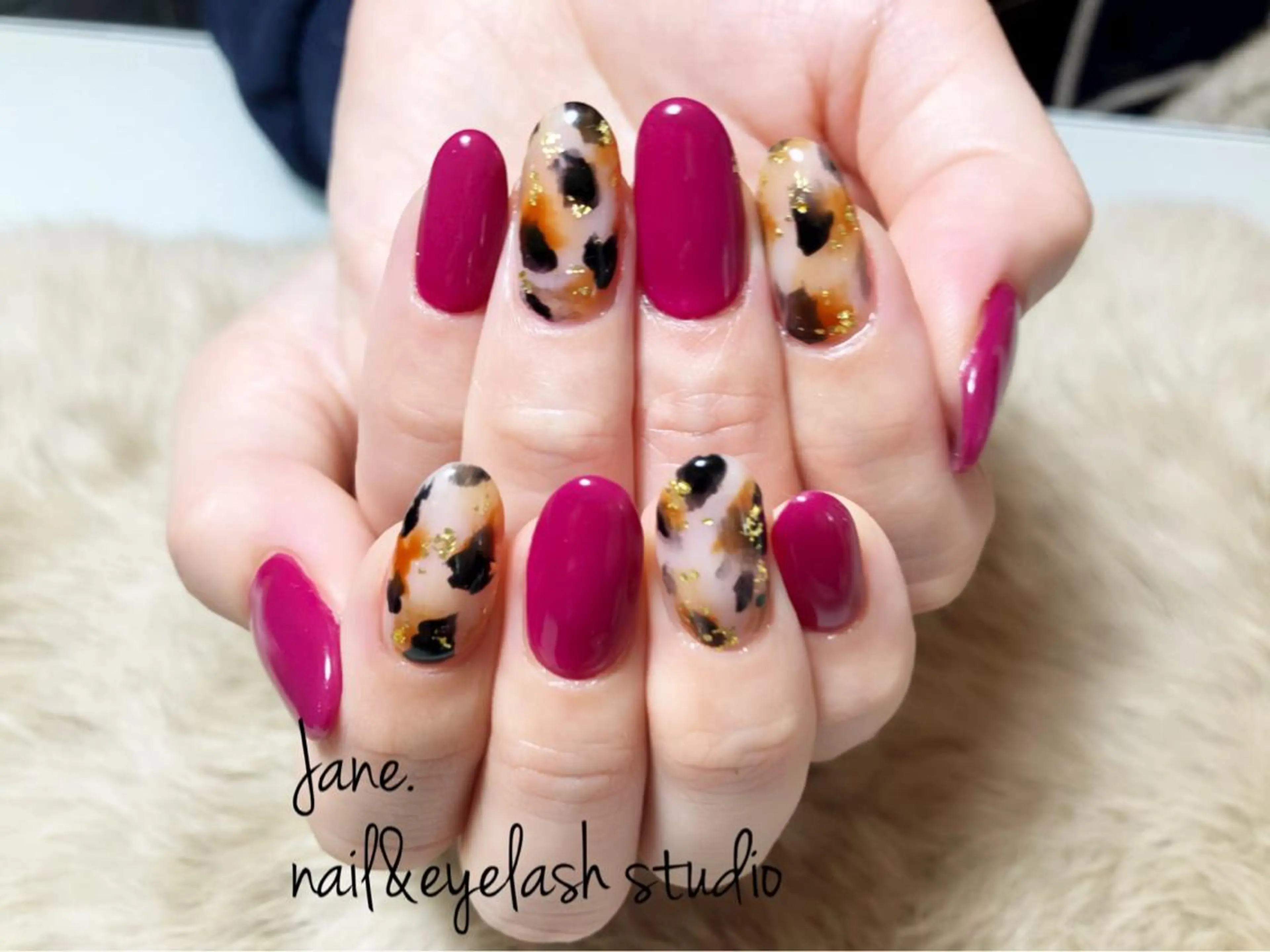 ネイル Yakko pas á pasのネイルデザイン