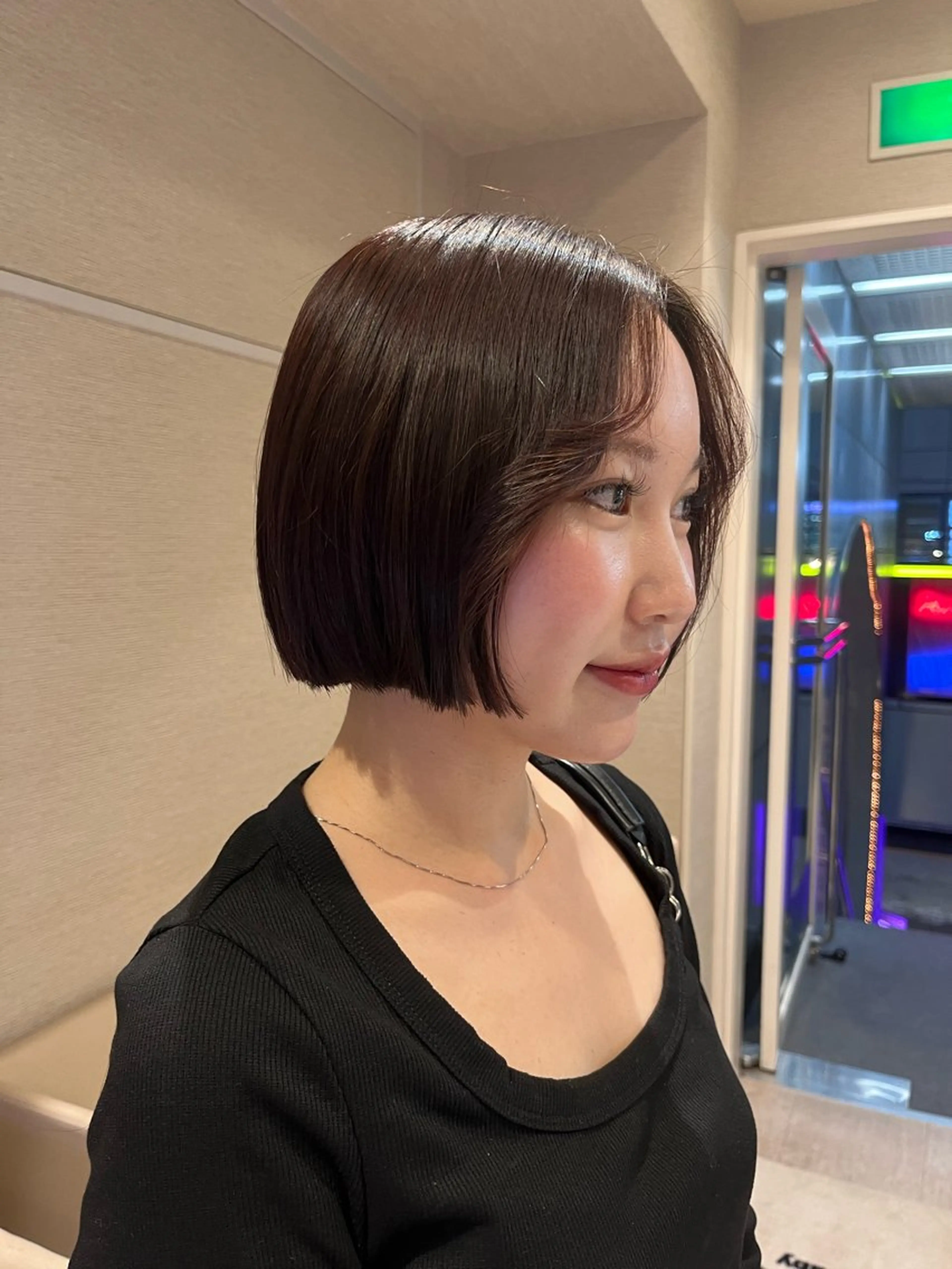 ショート ワンレンボブ ボブ dogstar小林諒 レイヤー/パーマのヘアスタイル