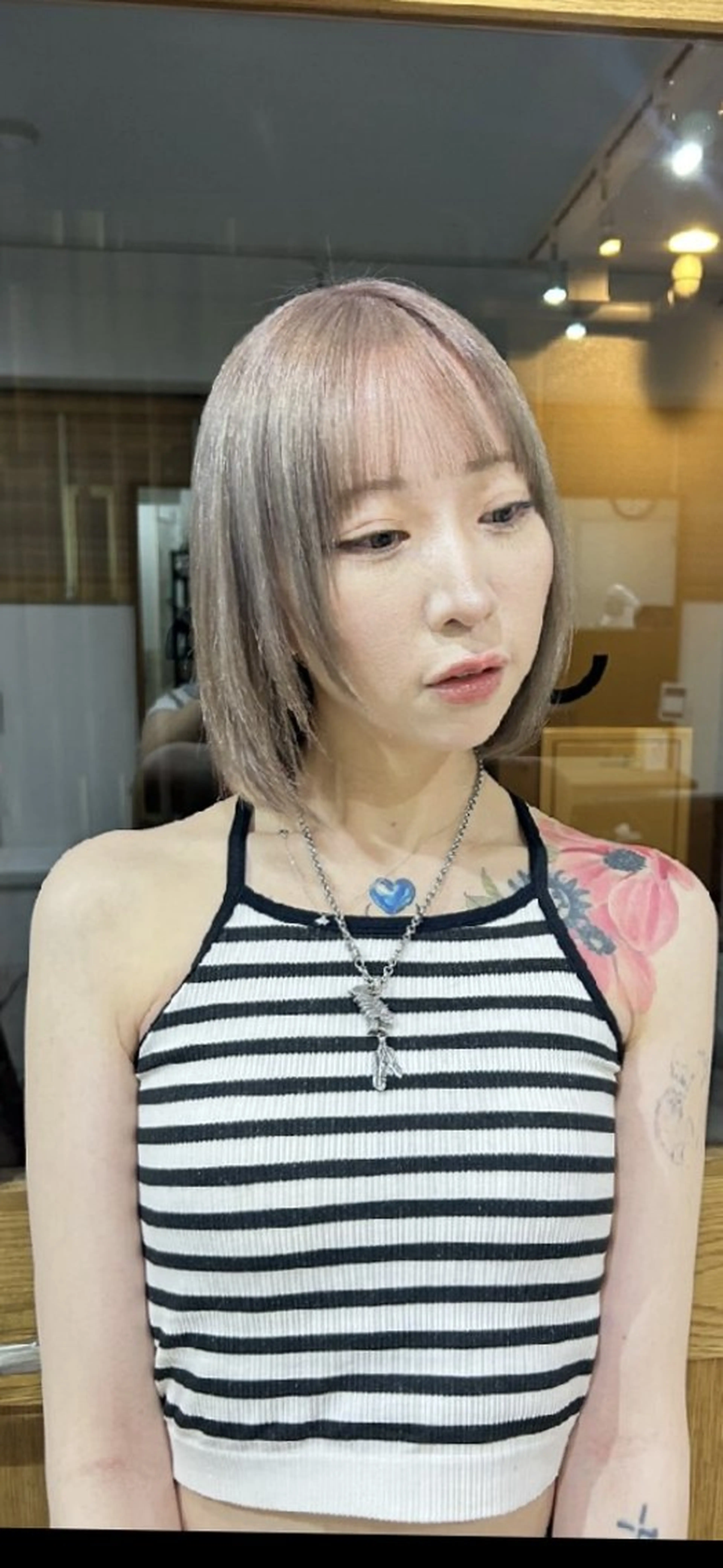 ショート 顔まわりレイヤー 顔周りカット レイヤーカット 🌈扱いやすいボブ× ブリーチ🌈TAMEのヘアスタイル