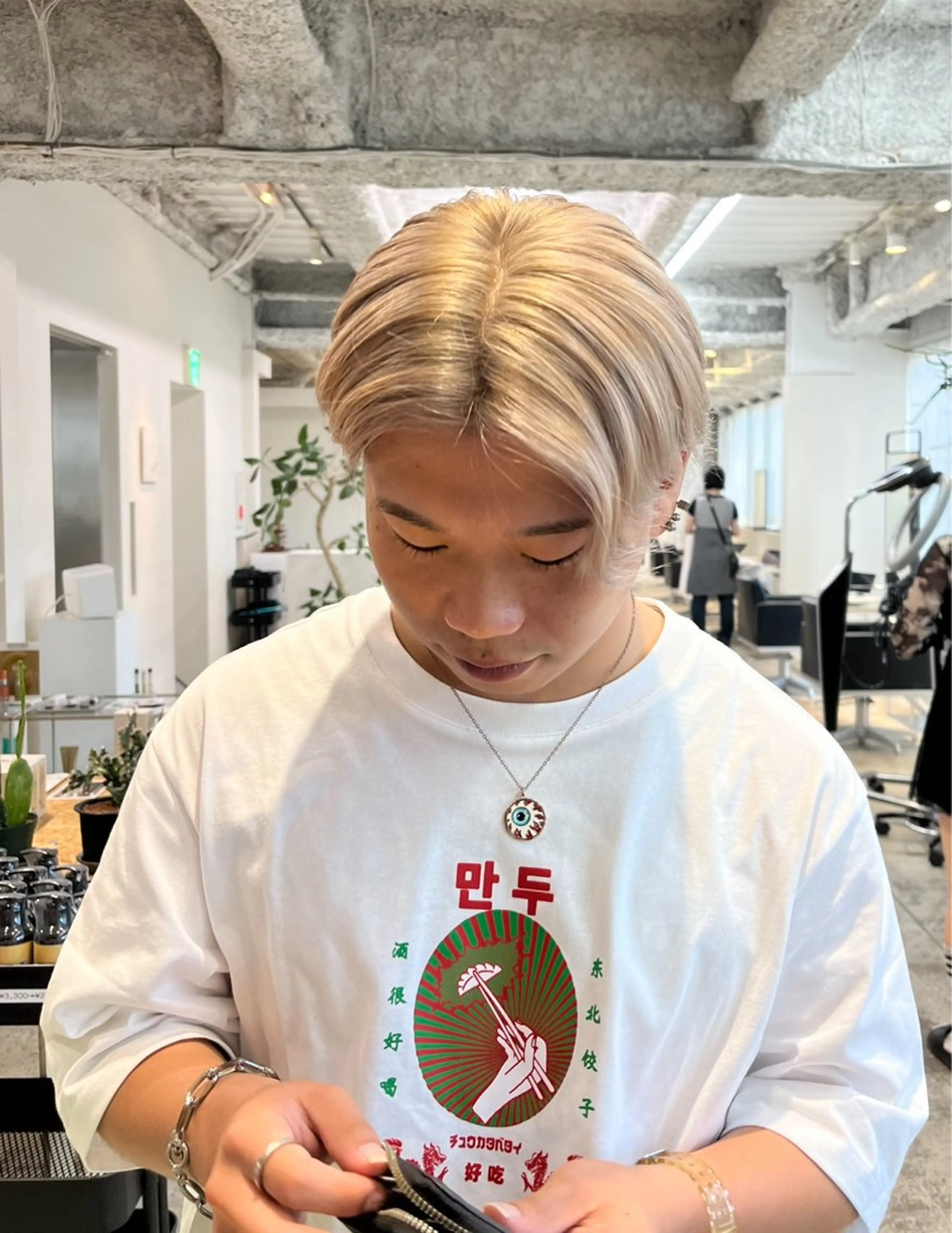 カラー メンズ メンズブリーチ ベージュカラー ブリーチ ホワイトベージュ ANY/メンズ特化/ シバヤ ユウキのヘアスタイル