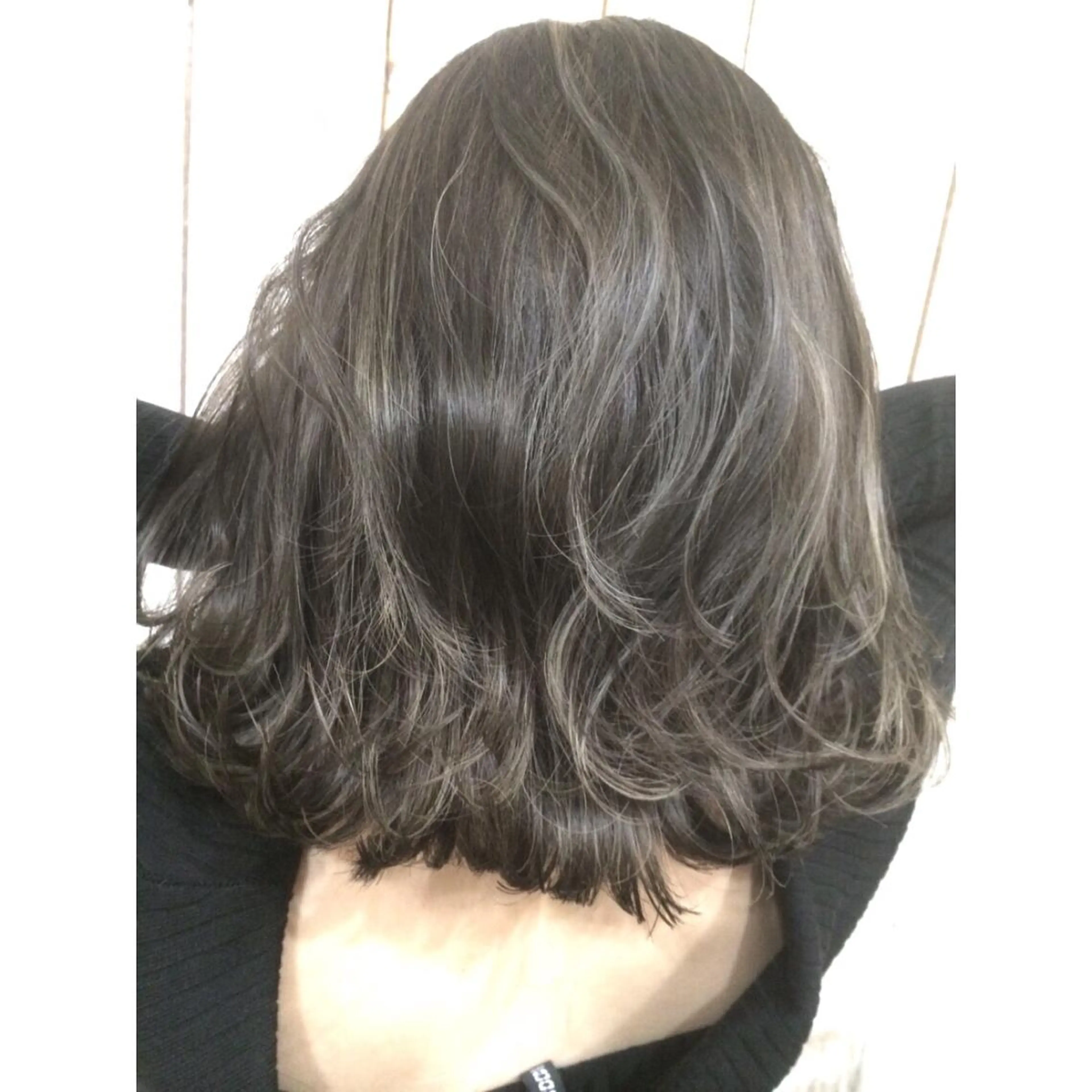 ミディアム カラー 井上 一平のヘアスタイル