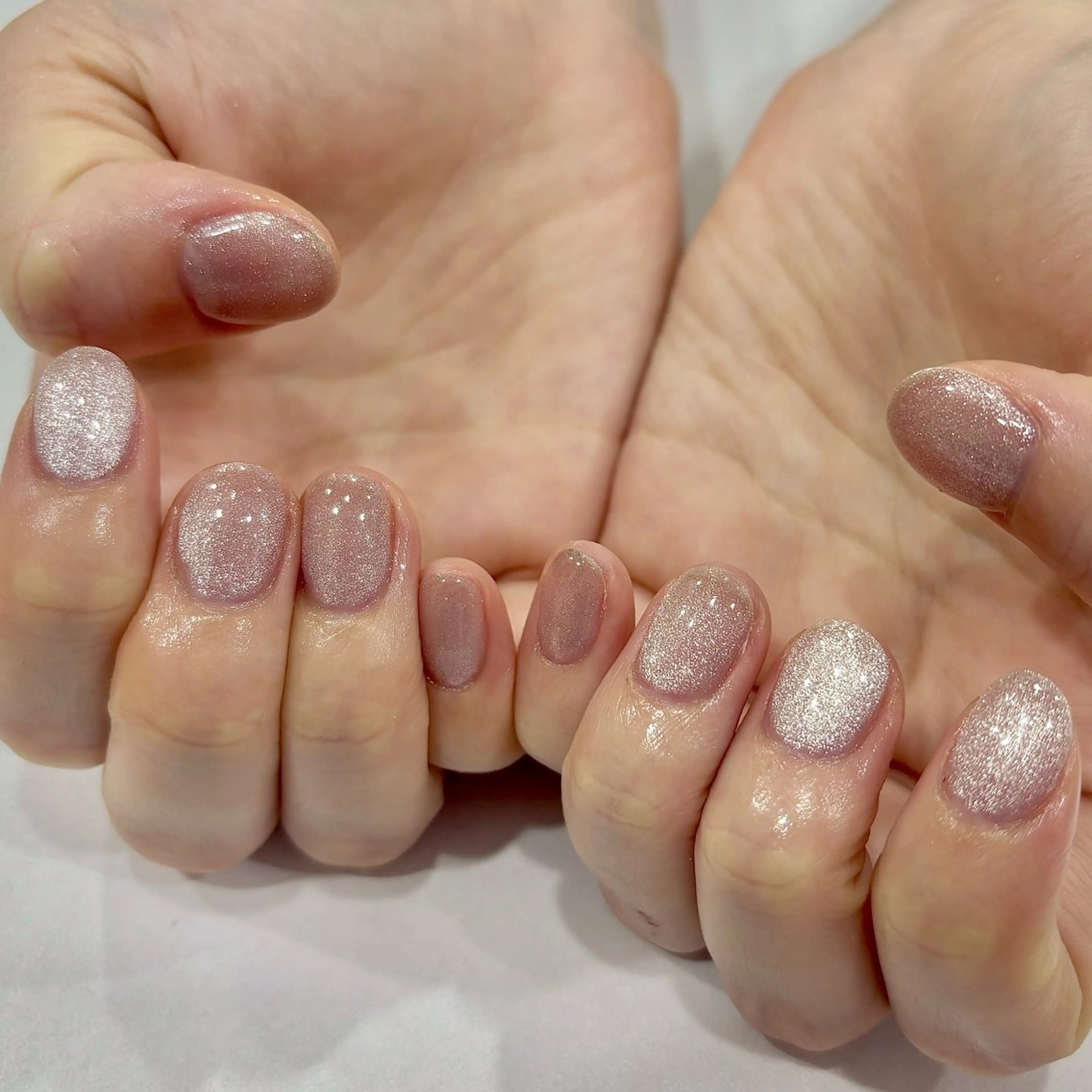 ネイル マグネットネイル ピンク ピンクベージュ アンリッシュ池袋 小泉のネイルデザイン