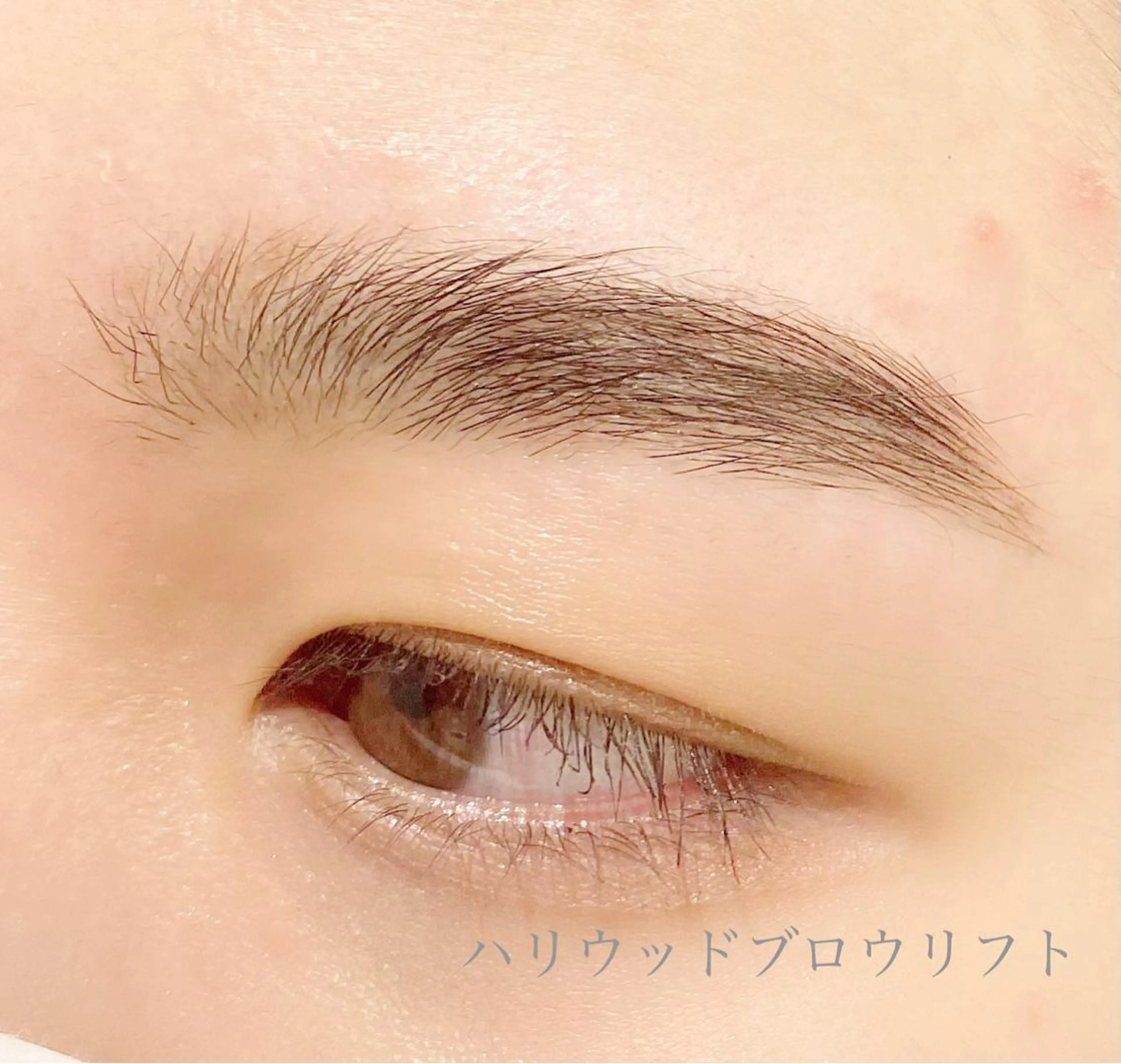 マツエク・マツパ Cheri所属・きし かりんの眉毛・アイブロウイメージ