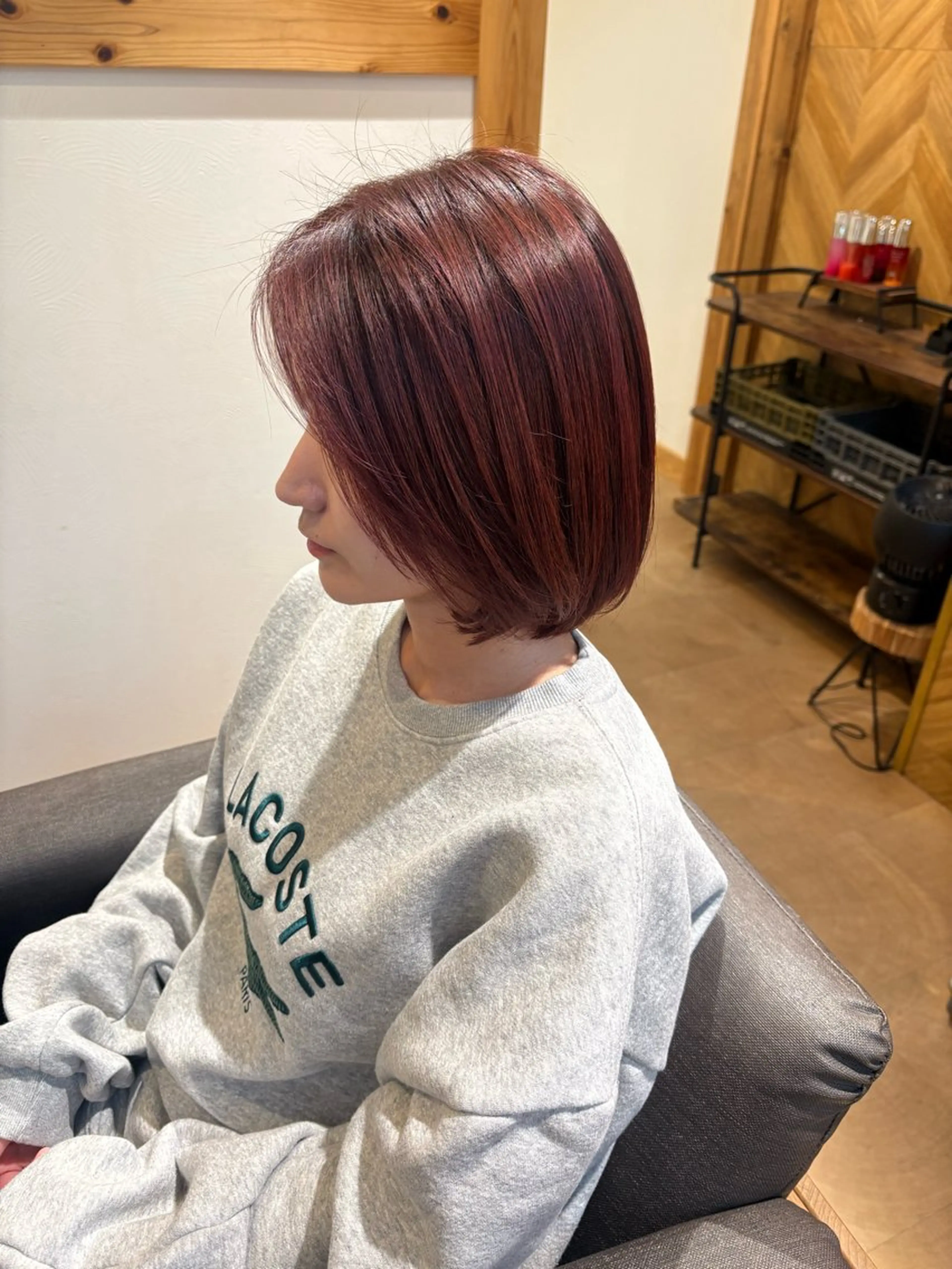 ショート カラー ピンクカラー レッドカラー カット ヘアカラー tipi 香椎・千早のヘアスタイル