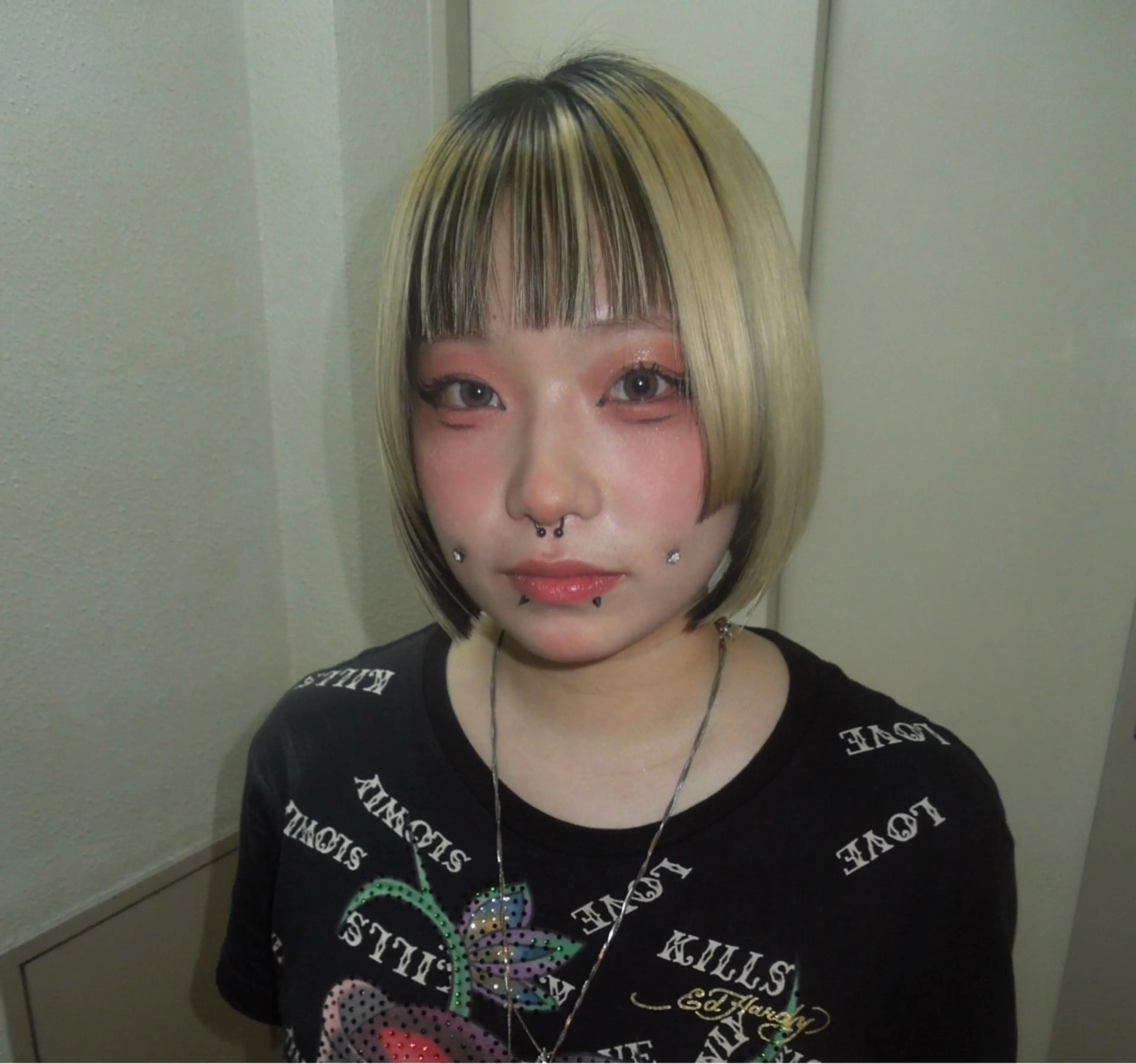 ミディアム カラー タマキ/似合わせ カット/Wカラーのヘアスタイル