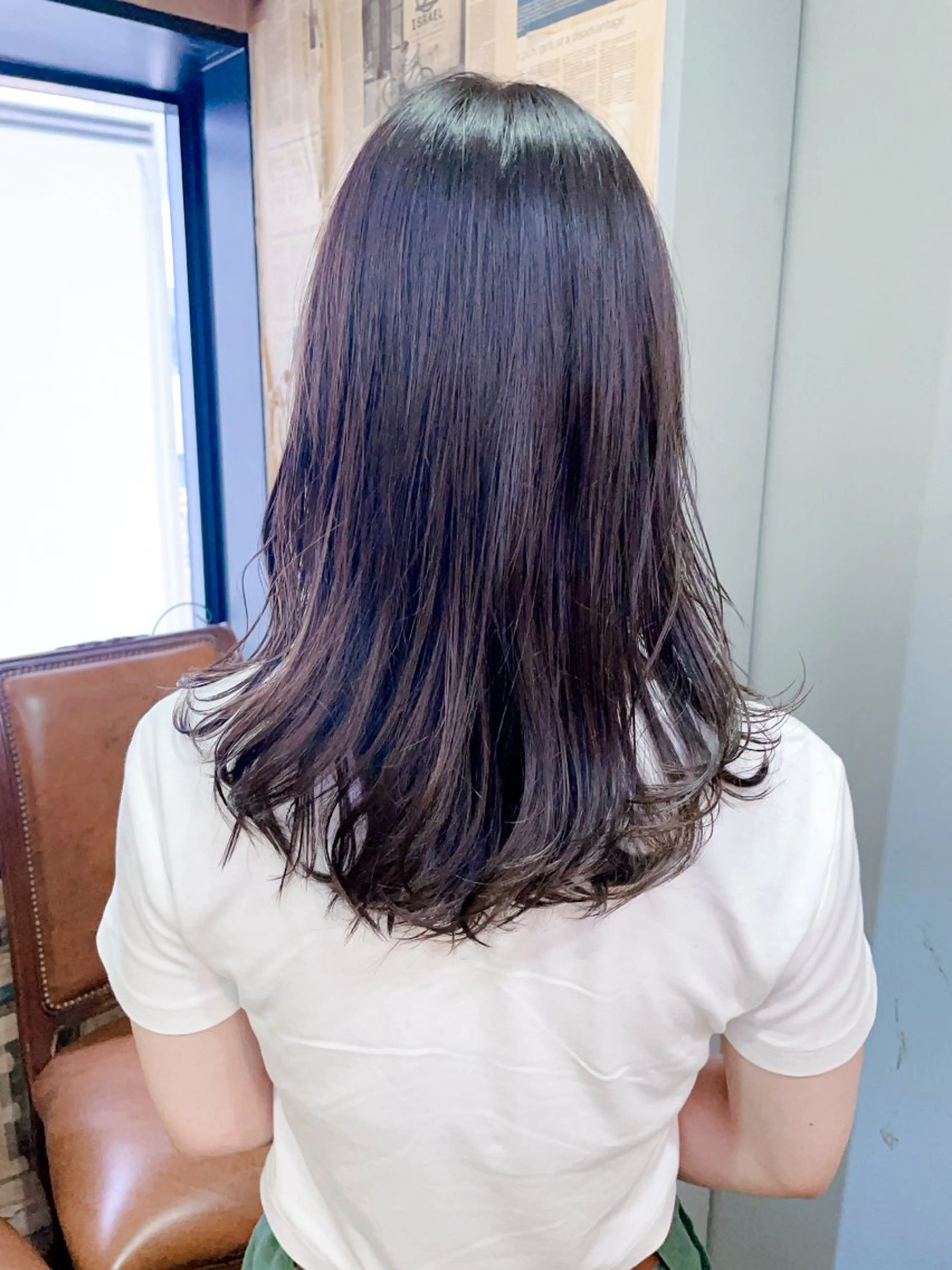 ミディアム カラー パーマ ヘアアレンジ ハイレイヤー レイヤーカット トリートメント Chic シックのヘアスタイル