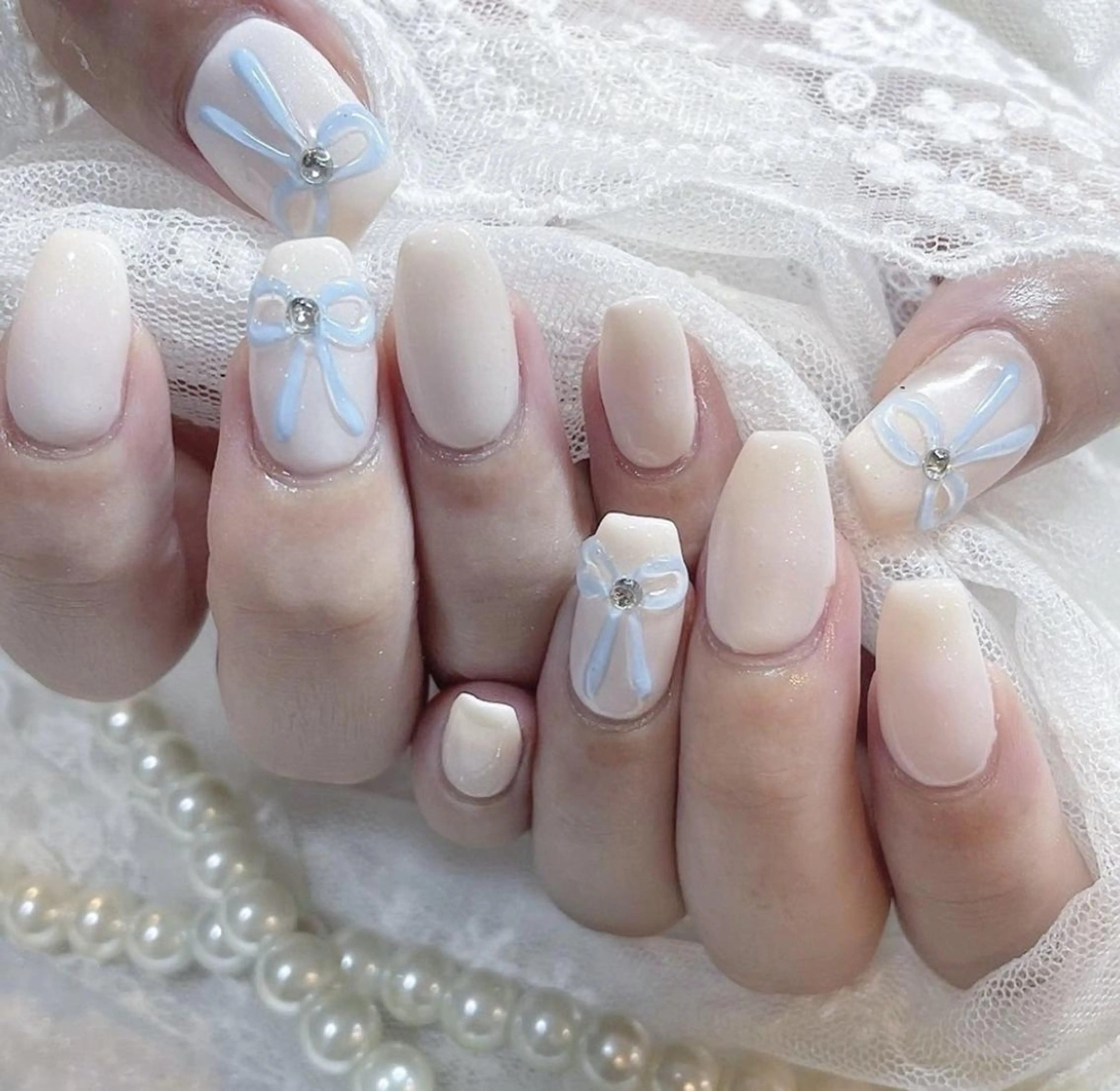 ネイル ジェルネイル 韓国ネイル 持ち込み ワンカラーネイル ぷっくりネイル ハンドネイル fiore nail 🦋のネイルデザイン