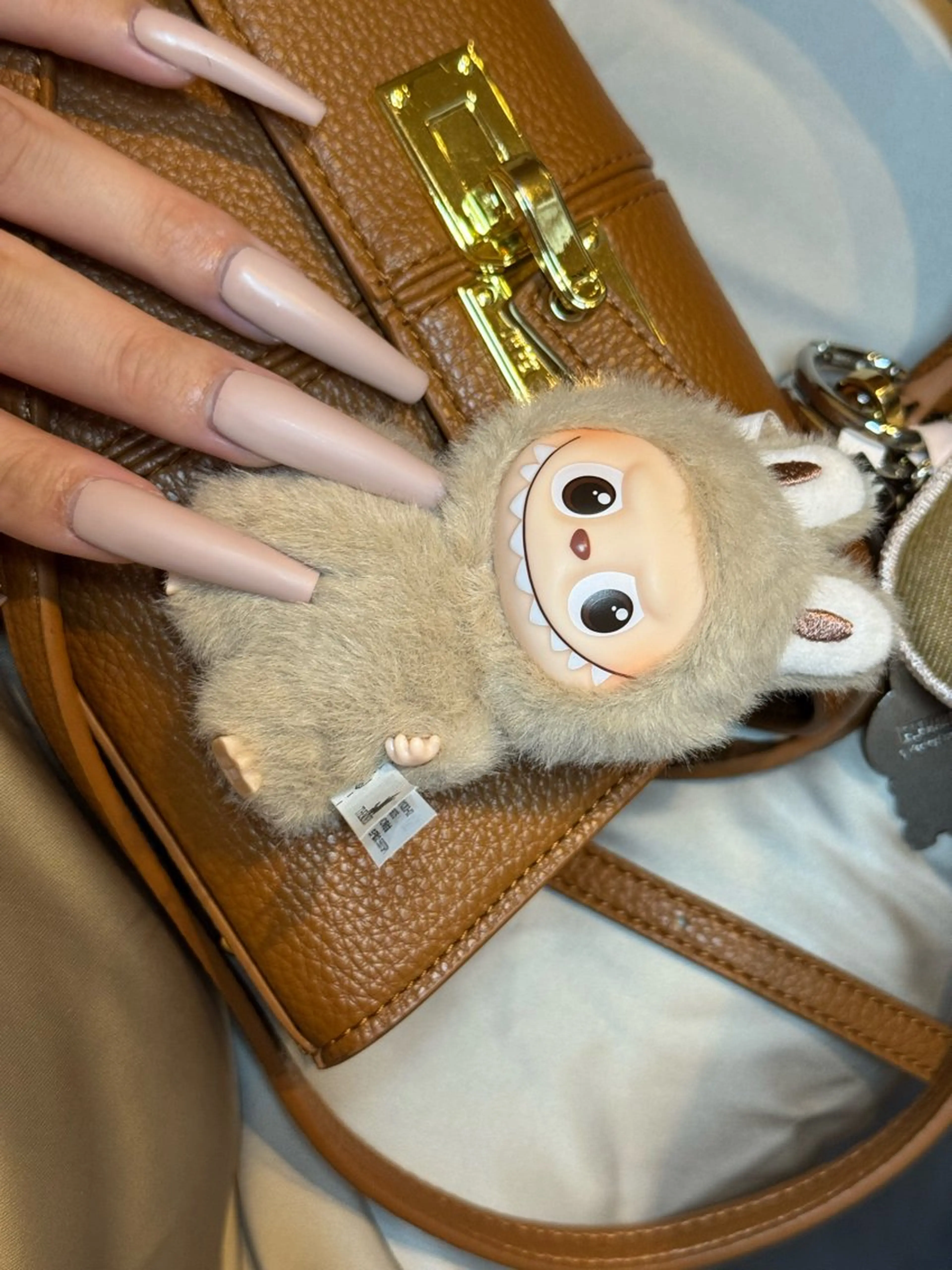 ネイル ハンドネイル 濱岡 咲のネイルデザイン