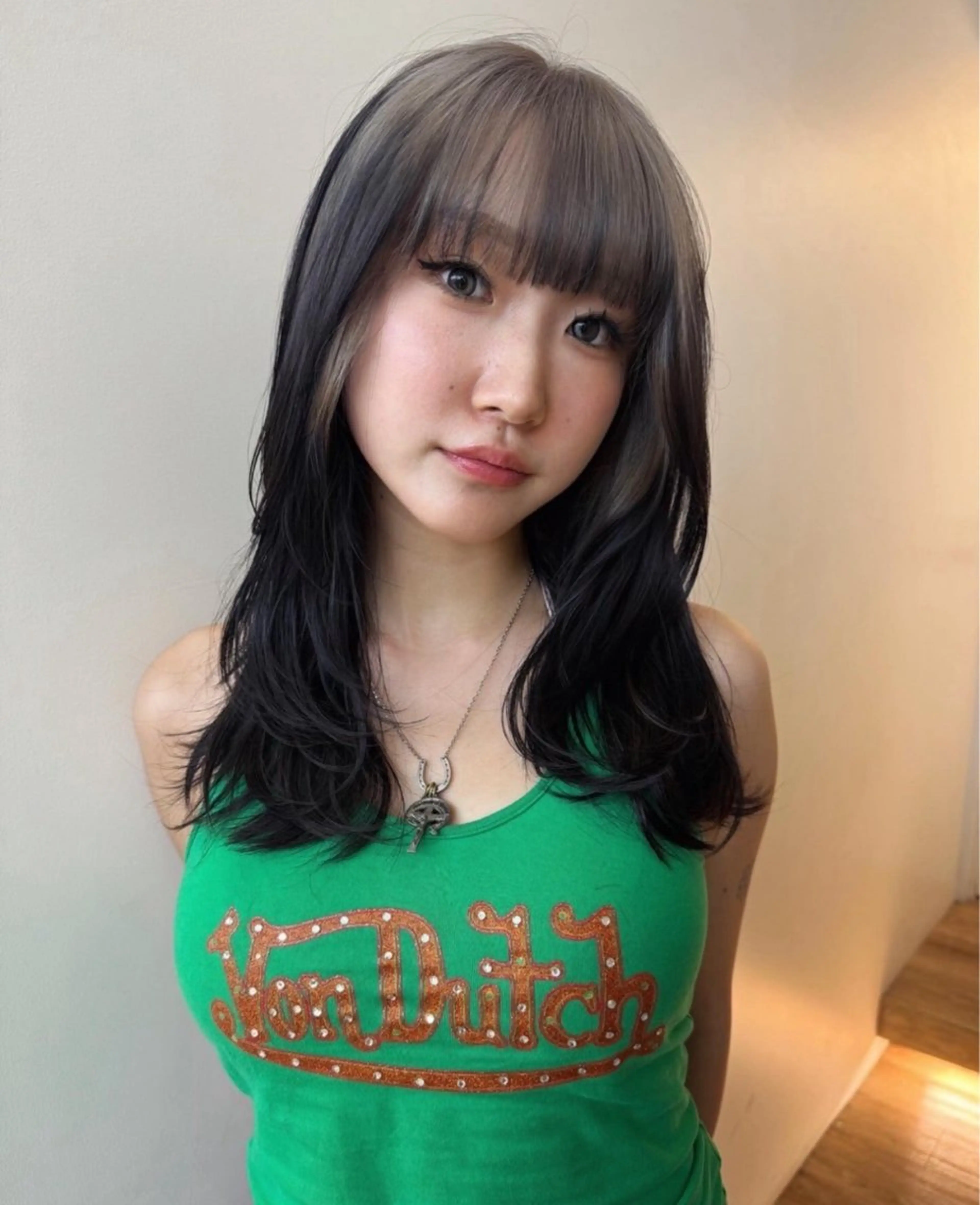 カラー LiSA/レイヤー /カラー特化のヘアスタイル