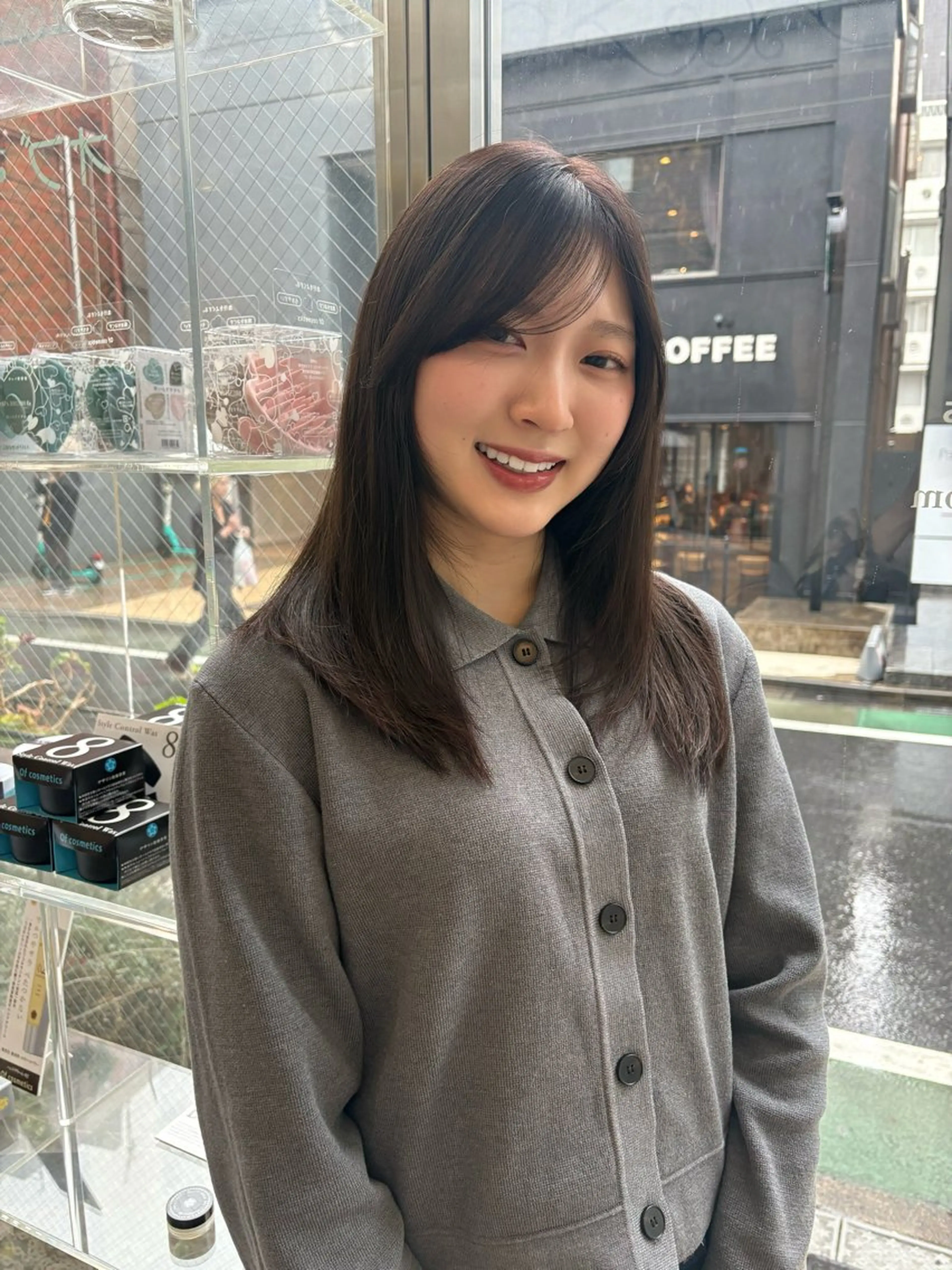 セミロング ヘアカラー of hair所属・表参道/ 🤍IKUMIのヘアスタイル