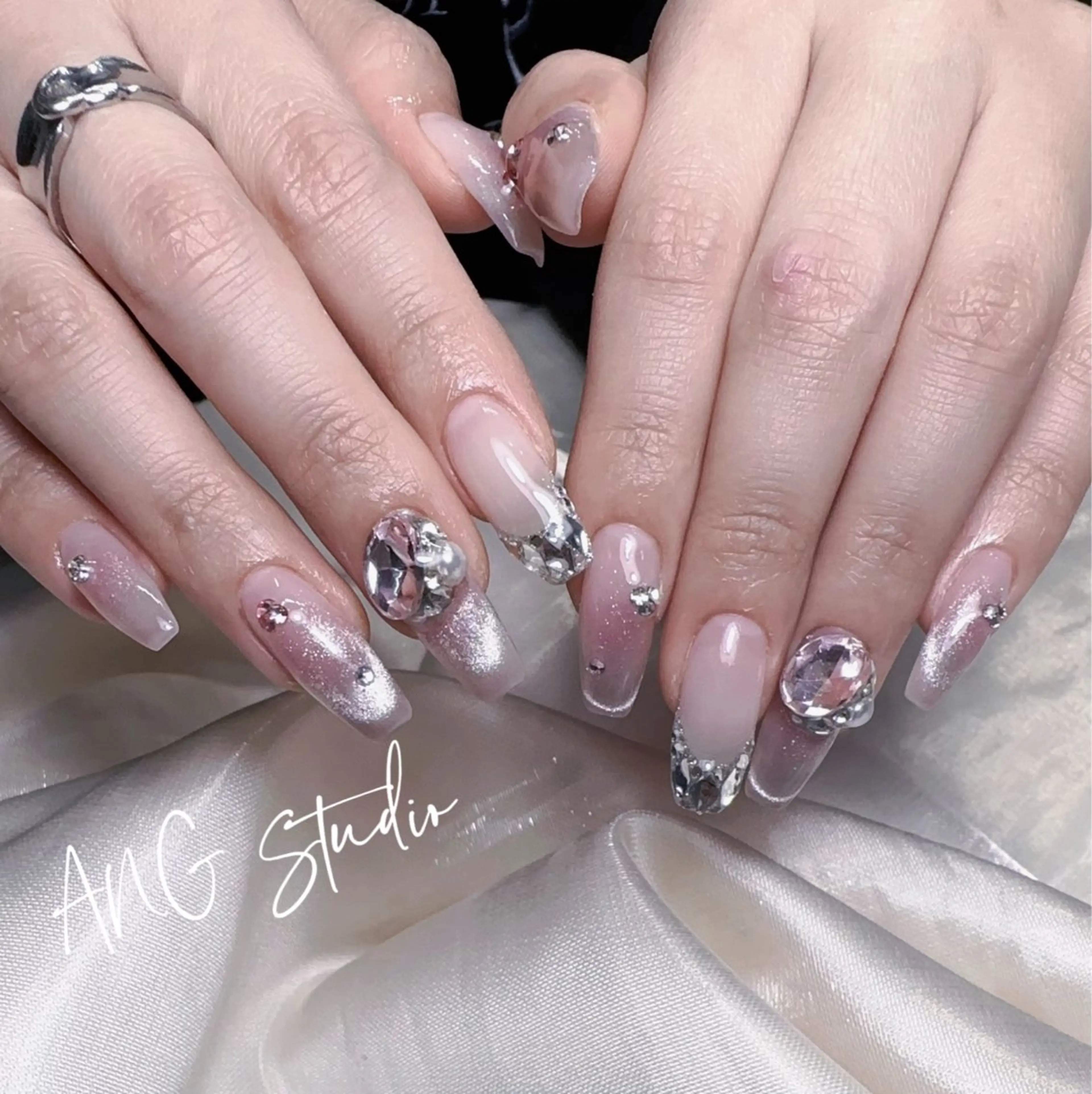 ネイル ANG Studioのネイルデザイン