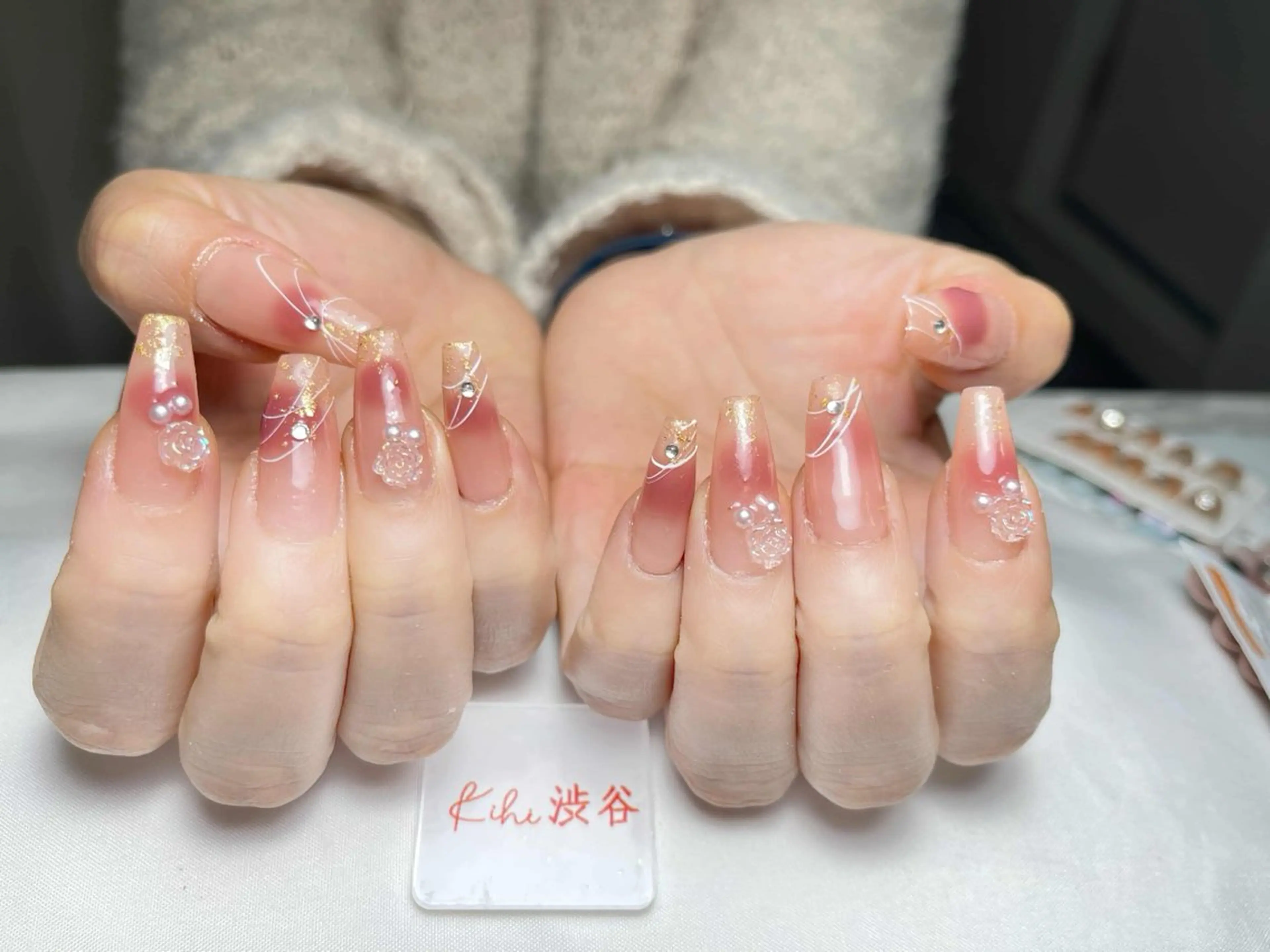 ネイル アートネイル フレンチネイル ジェルネイル グラデーション 韓国ネイル ハンドネイル 💕鈴木ユリ パラジェル/オフ無料のネイルデザイン