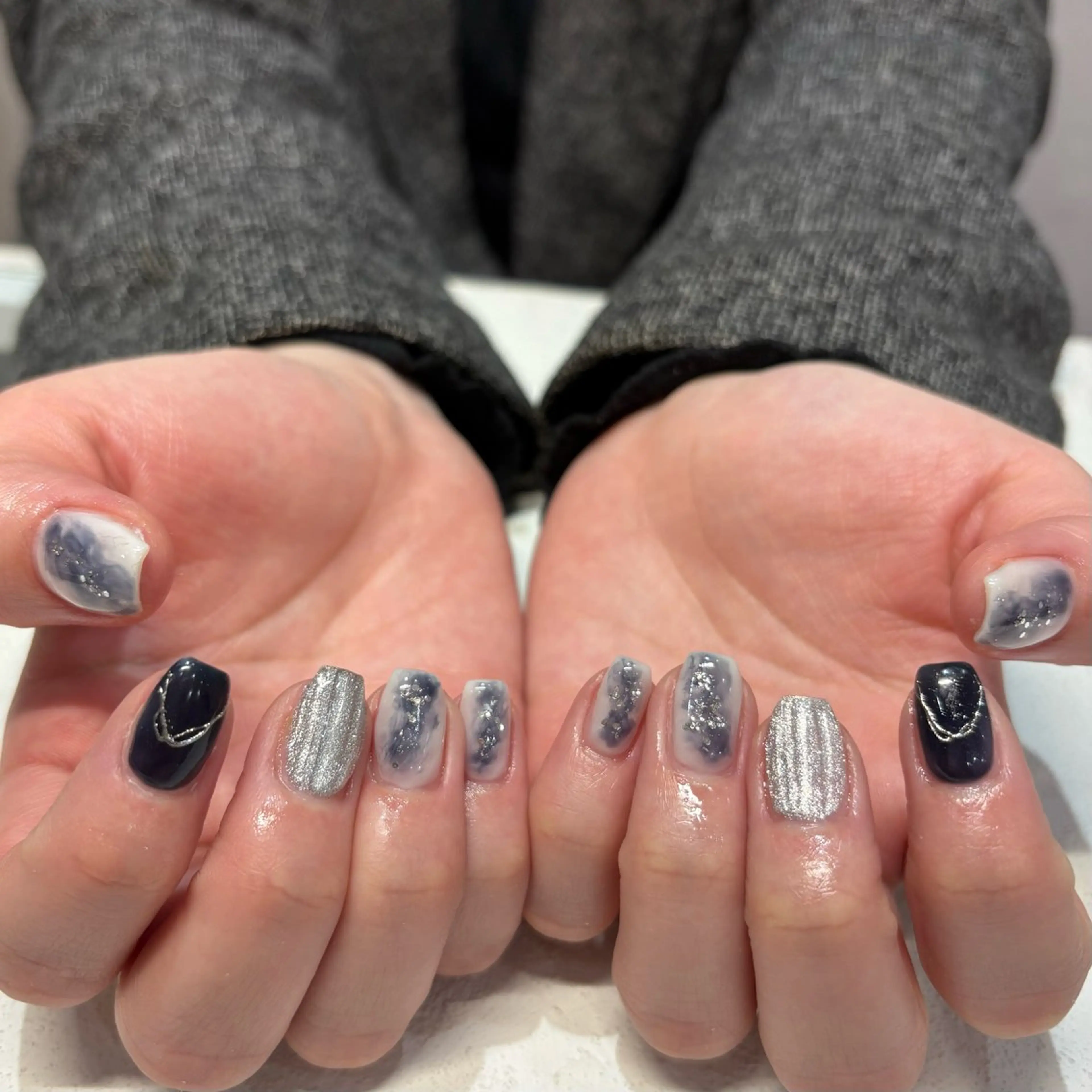 ネイル ハンドネイル HARUKA 🌸のネイルデザイン