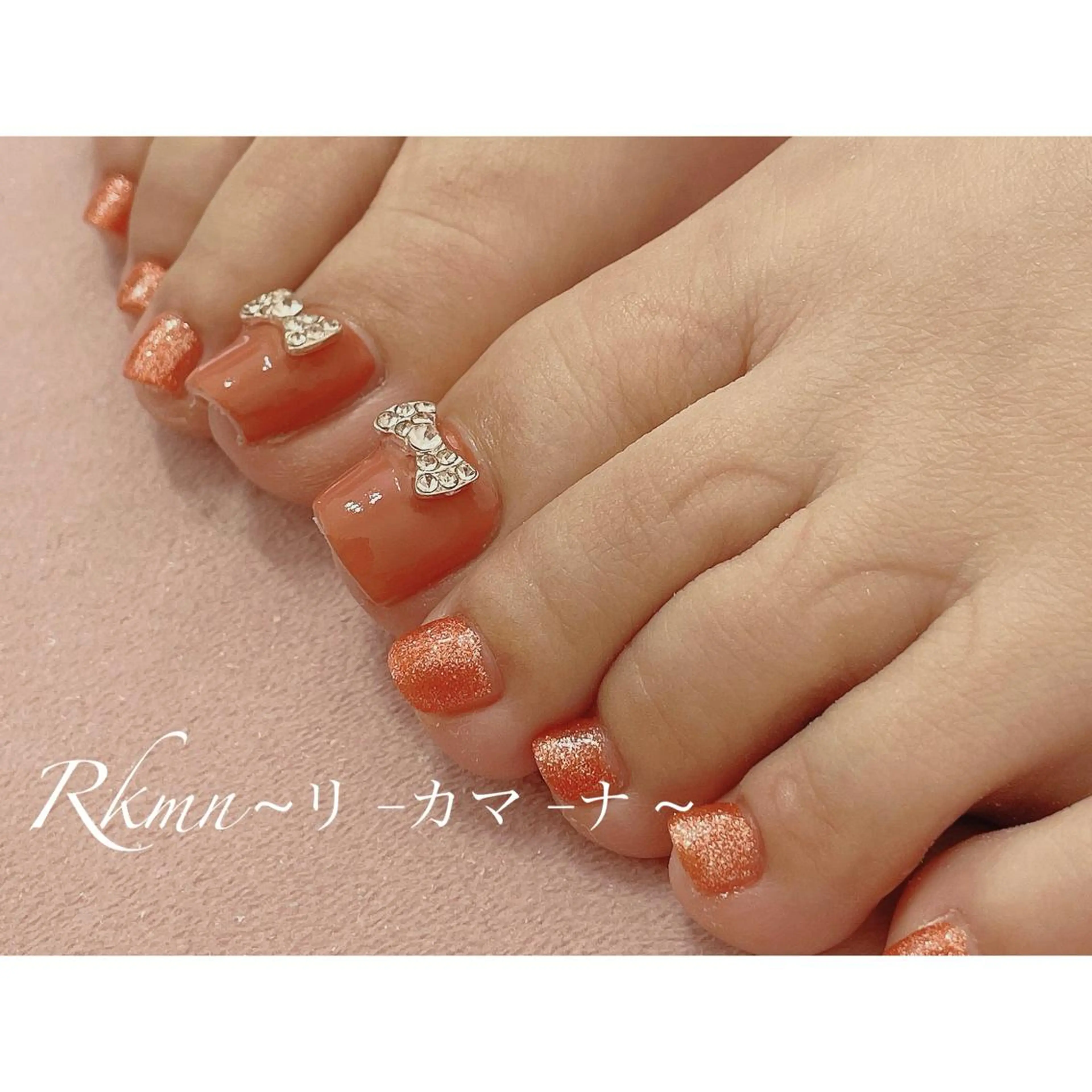 ネイル アートネイル ラメ(グリッター) オレンジ リボン 春ネイル Rkmn ~リ-カマ-ナ~のネイルデザイン
