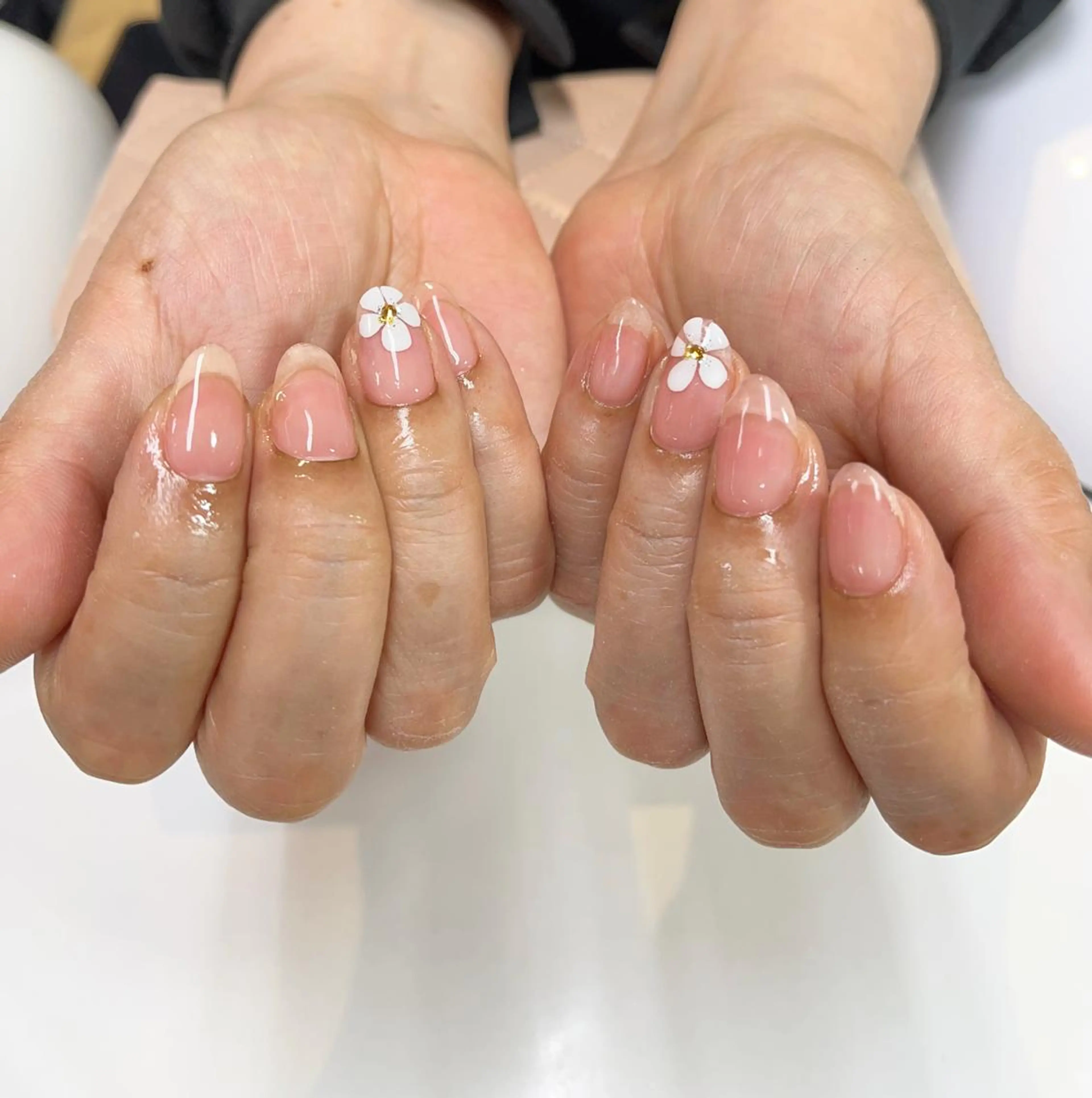 ネイル フットネイル フレンチネイル ジェルネイル ガラスフレンチ グラデーション ハンドネイル FASTNAIL PLUS 新宿店のネイルデザイン