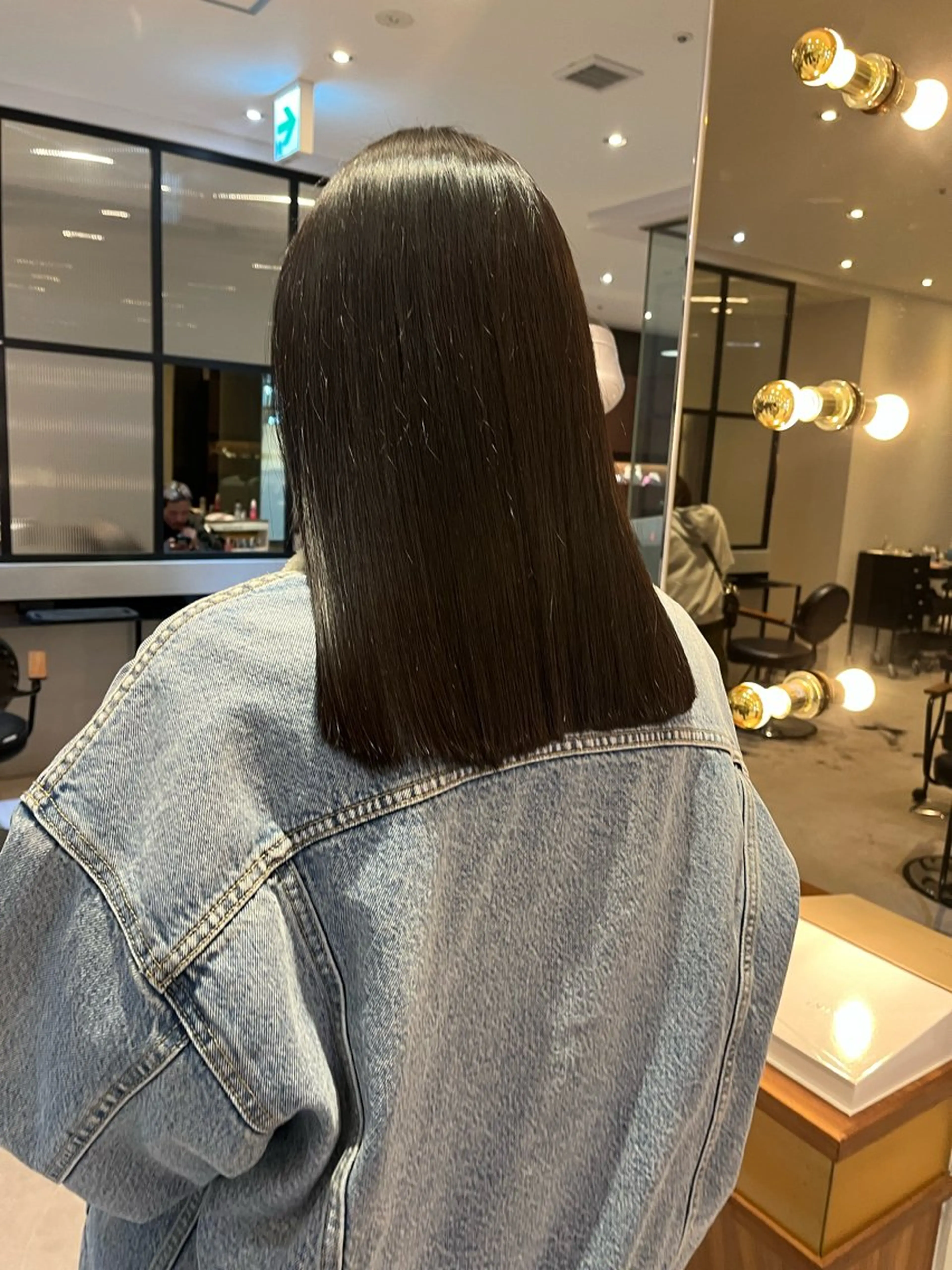 セミロング 韓国ヘア🇰🇷/ みずき/レイヤーのヘアスタイル