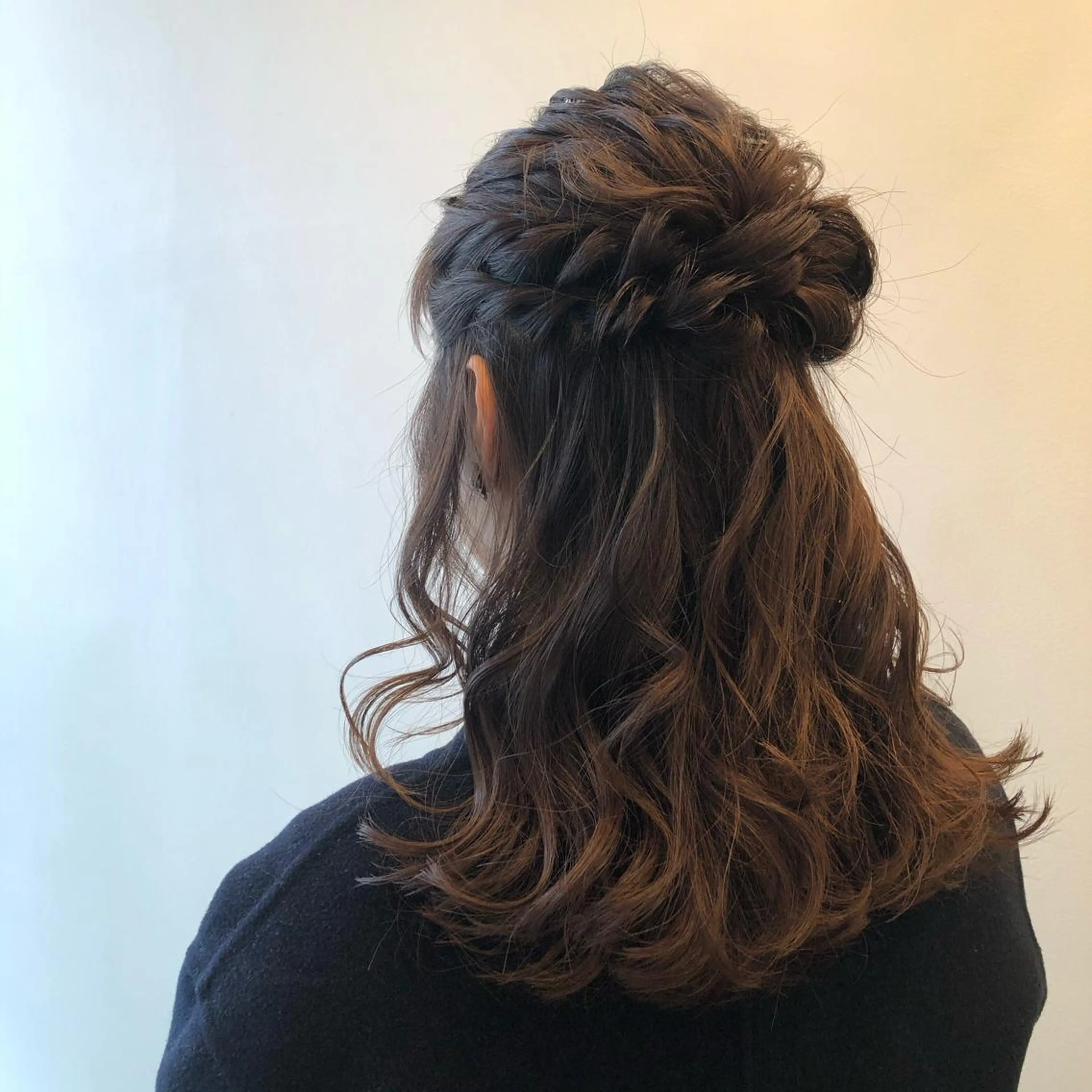 ミディアム カラー パーマ ヘアアレンジ ハーフアップ ヘアセット apish aoyama所属・武 愛子の眉毛・アイブロウイメージ