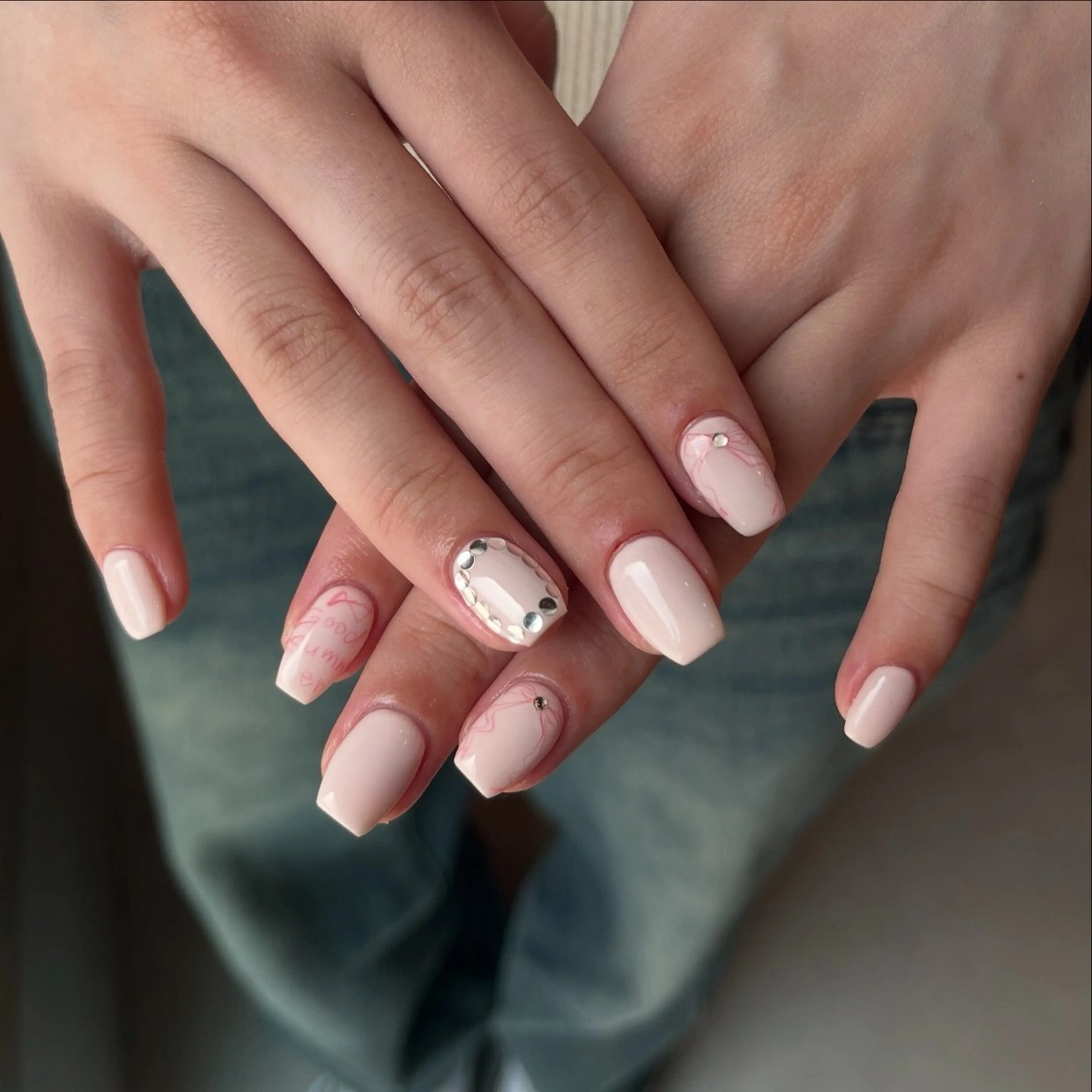 ネイル aiu  ｱｲﾕｰ ちひろのネイルデザイン