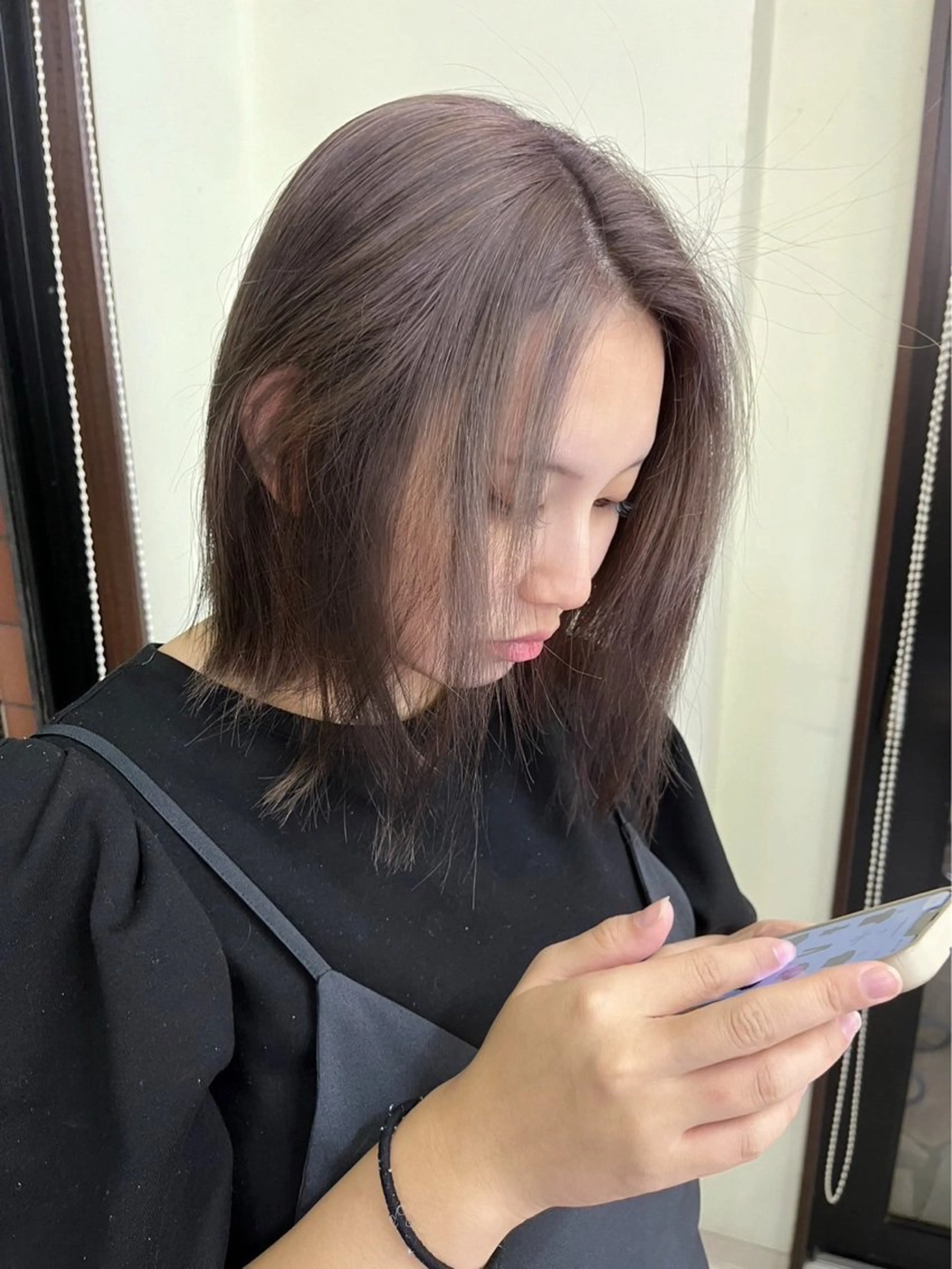 ミディアム カラー グレージュ シルバー カット ヘアカラー BALANCE.／ 樋口智士のヘアスタイル