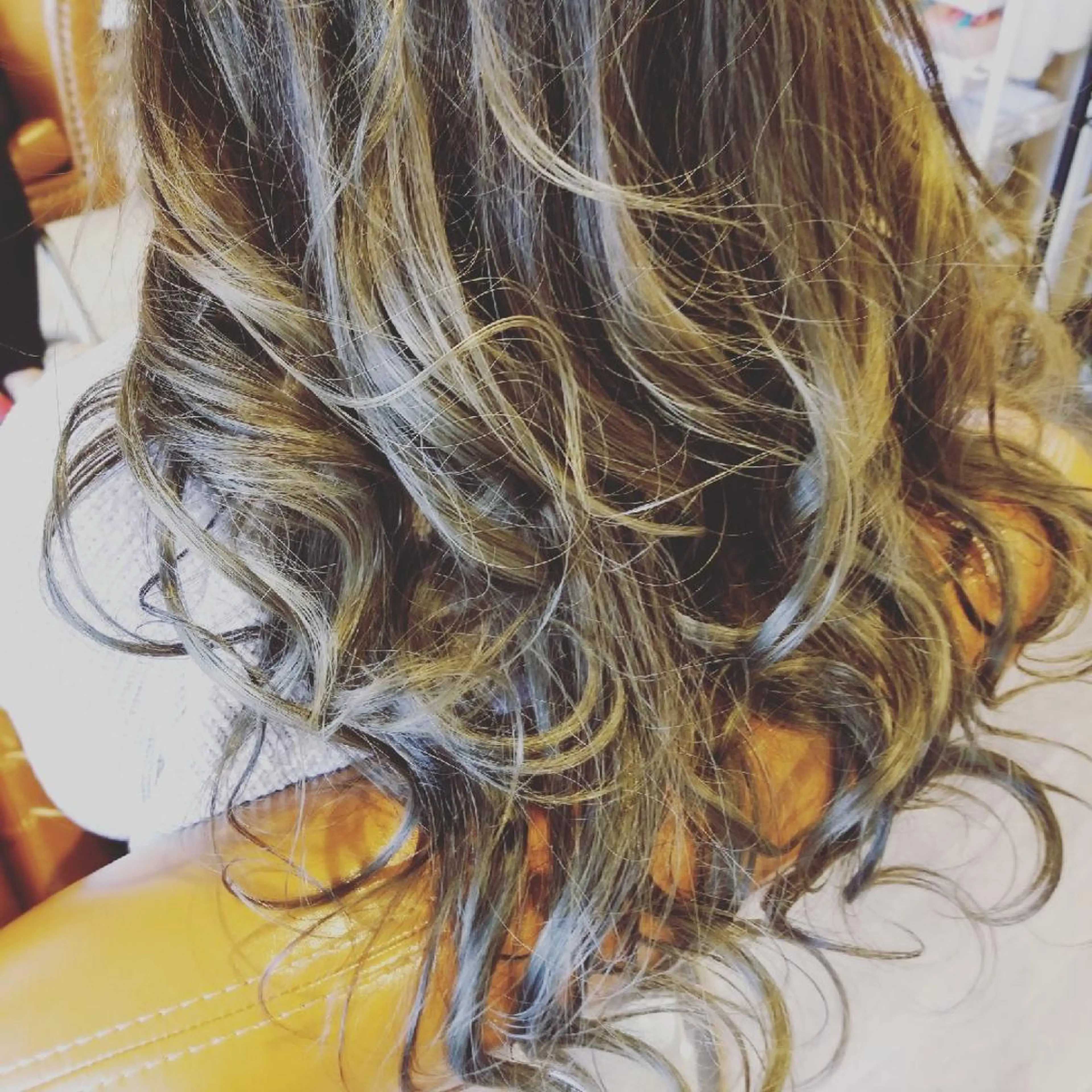 ロング カラー アディクシーカラー バレイヤージュ ハイライトカラー 外国人風カラー ハイライト spa hair  ark 富井直美のヘアスタイル