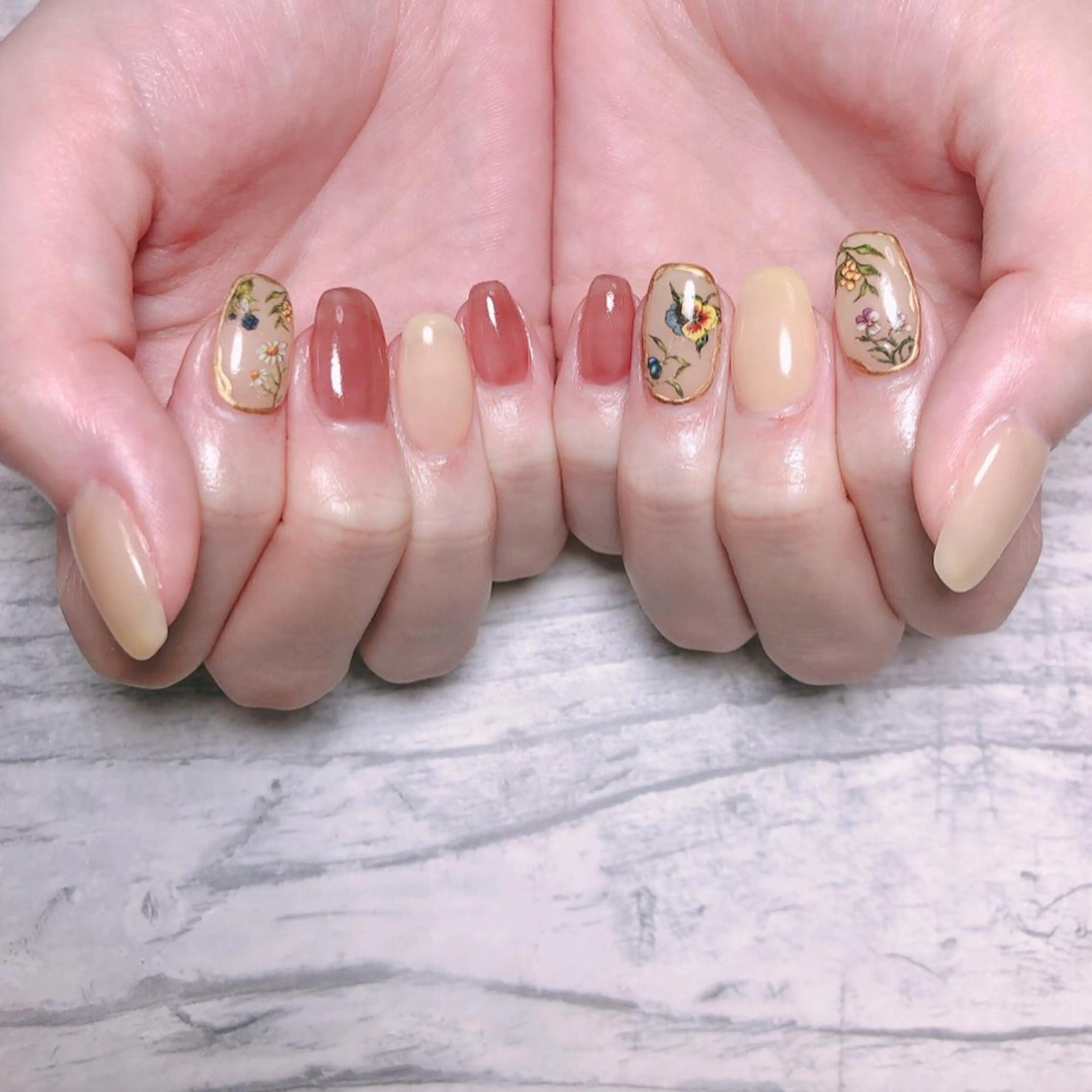 ネイル 個室ネイルサロンDolly  Girl〜ドーリーガール〜所属・DollyGirl KYOKOのネイルデザイン