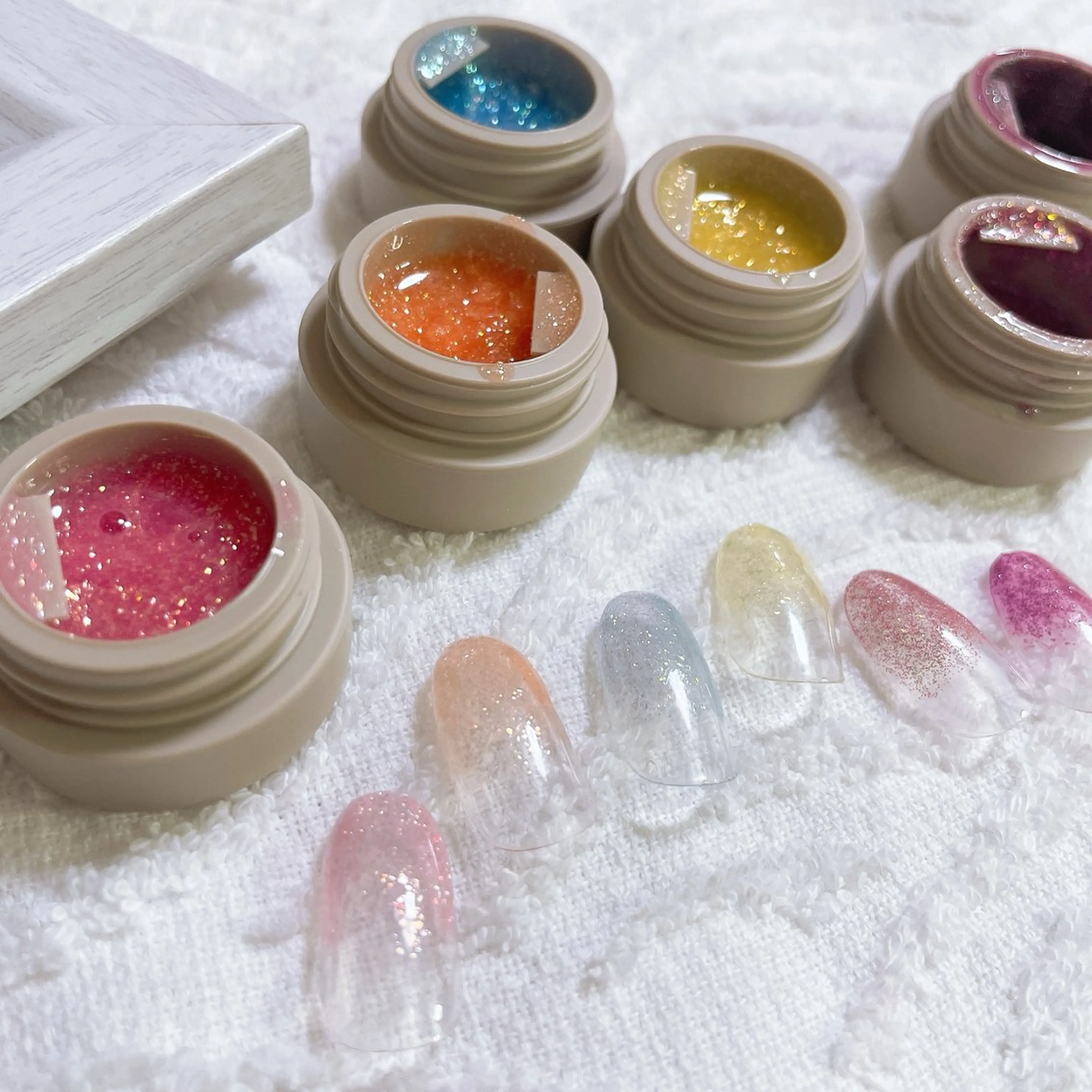 ネイル ラメ(グリッター) ラメグラデーション ハンドネイル なっちゃん所属・ネイルサロン なっちゃん(古千谷)のネイルデザイン