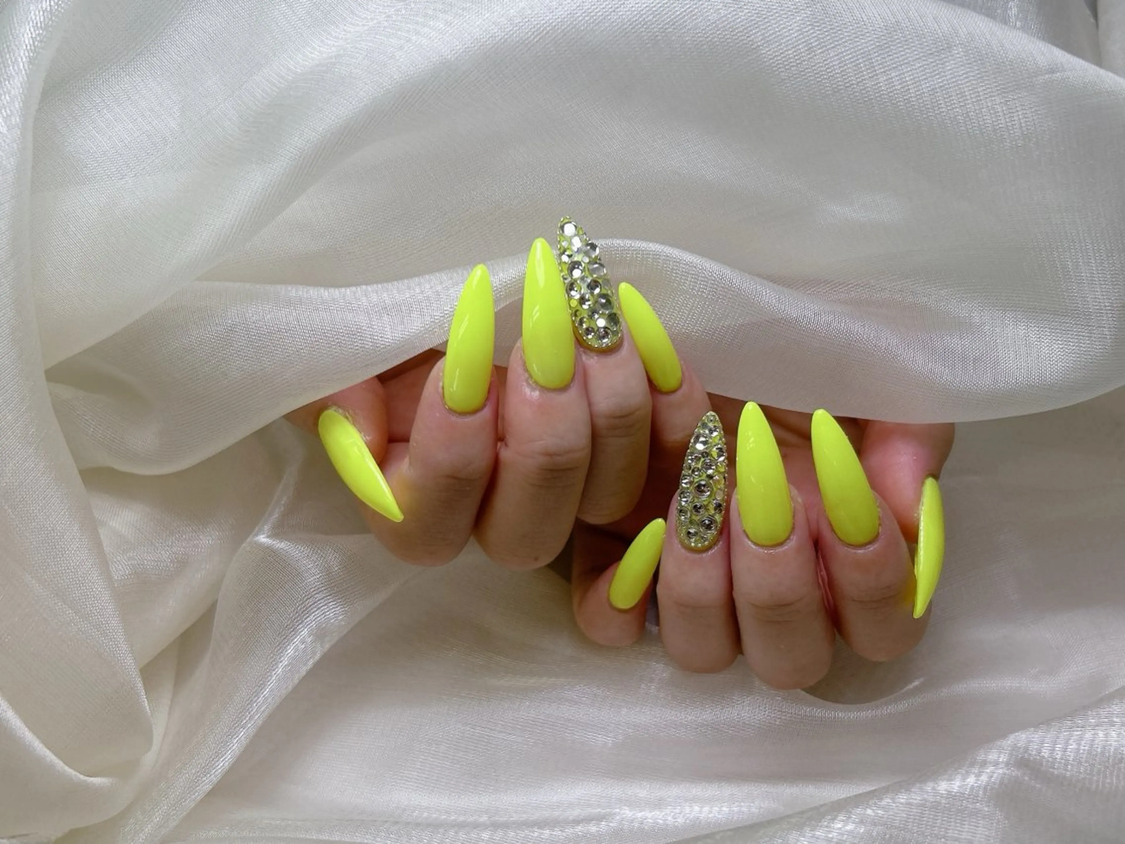 ★初回オフ無料★✨ 大人気キラキラ光る2本埋め尽くしコースの写真