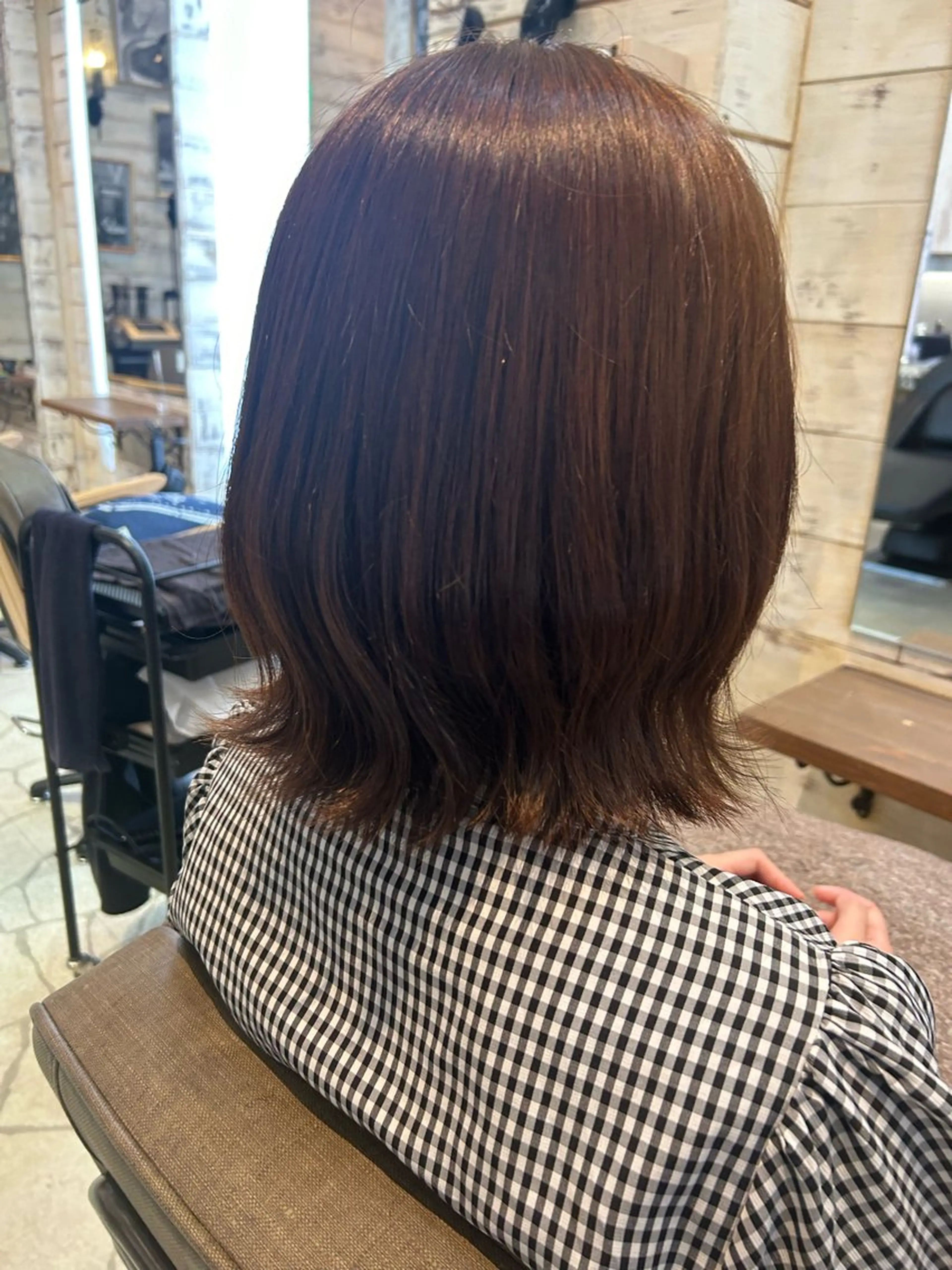 カラー 稲井 裕美のヘアスタイル