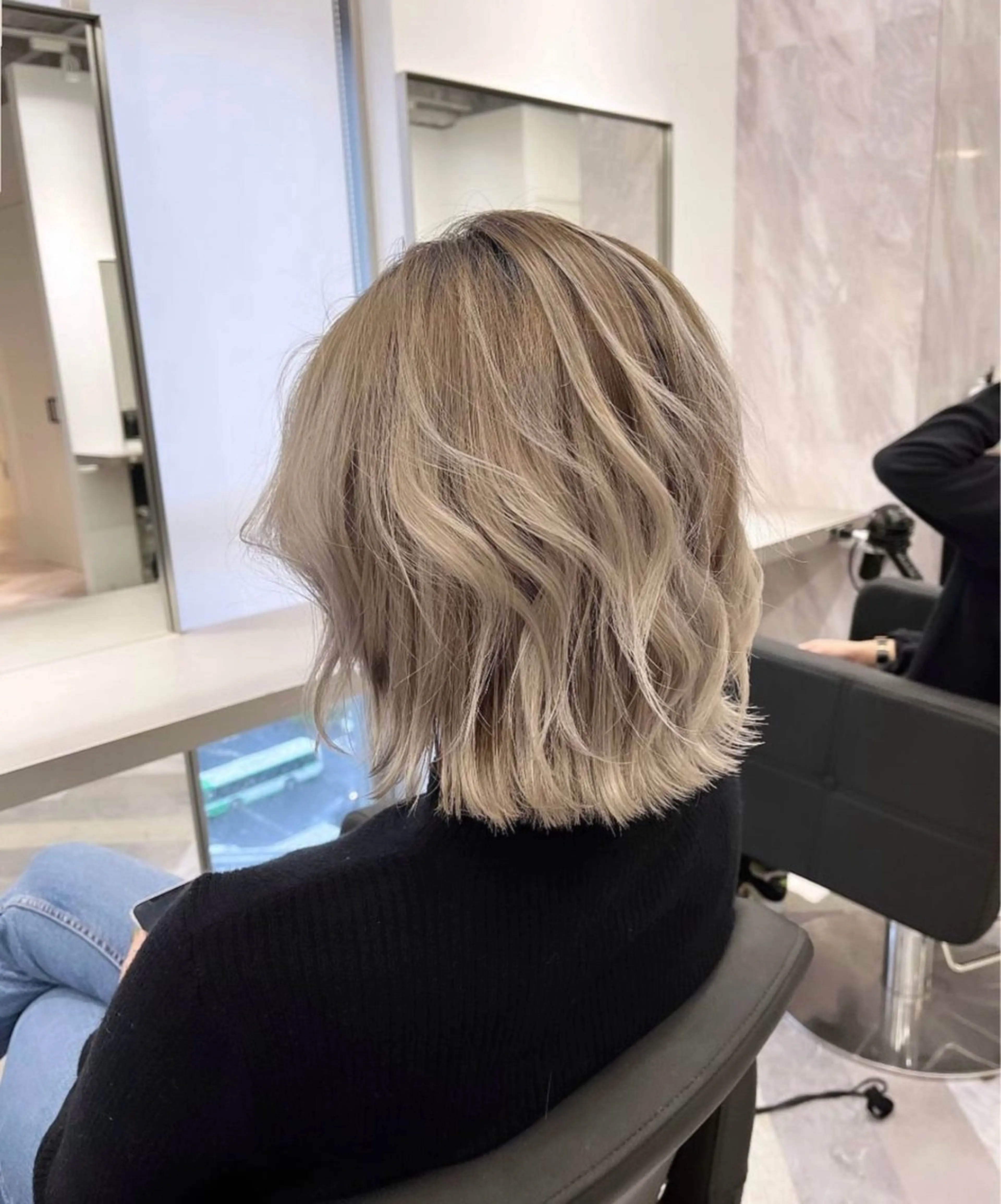 ショート karin💋海外 レイヤーカットのヘアスタイル