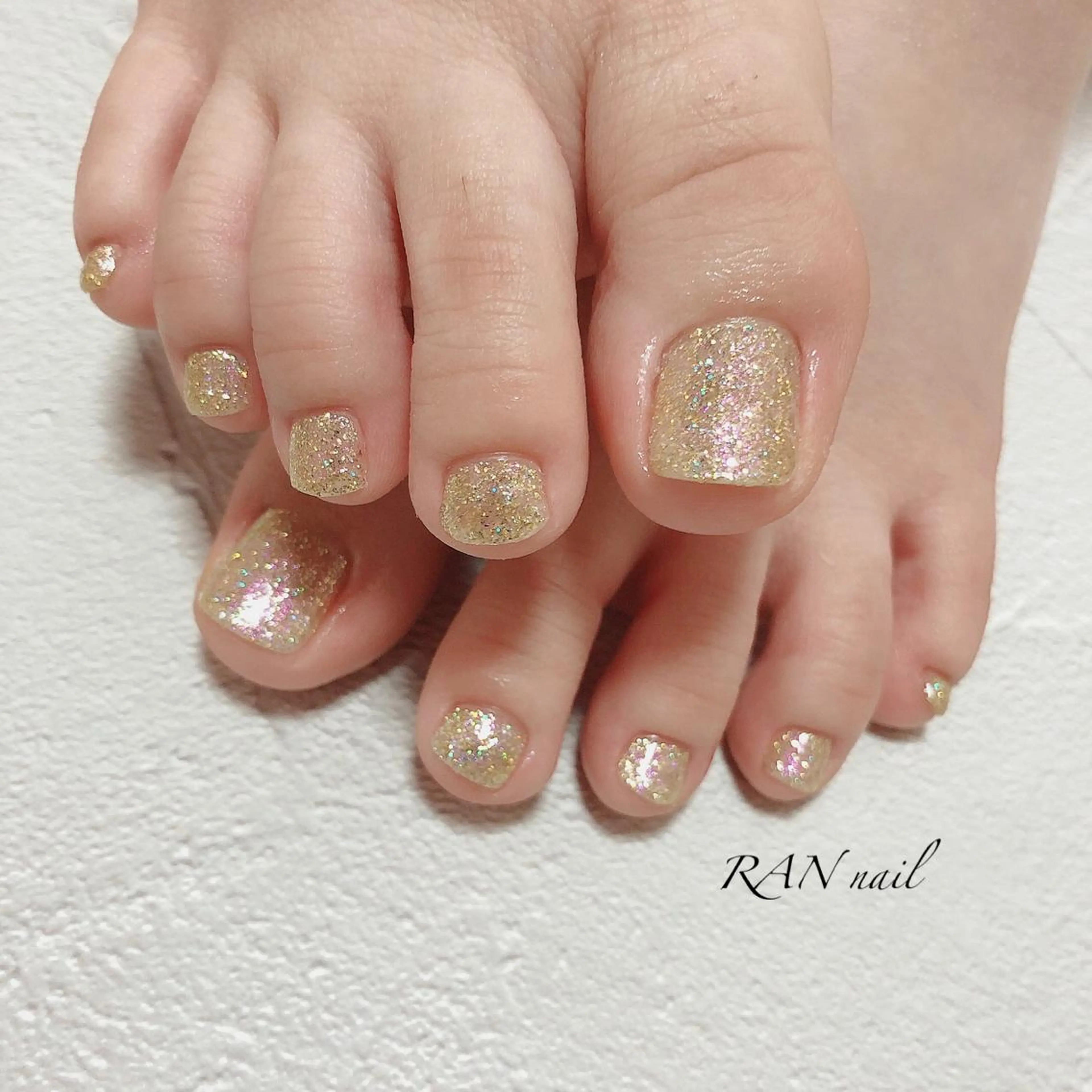 ネイル フットネイル グリーン キラキラネイル ラメ(グリッター) ワンカラーネイル ハンドネイル フットネイル RAN nail 〜ランネイル〜所属・RAN nailのネイルデザイン