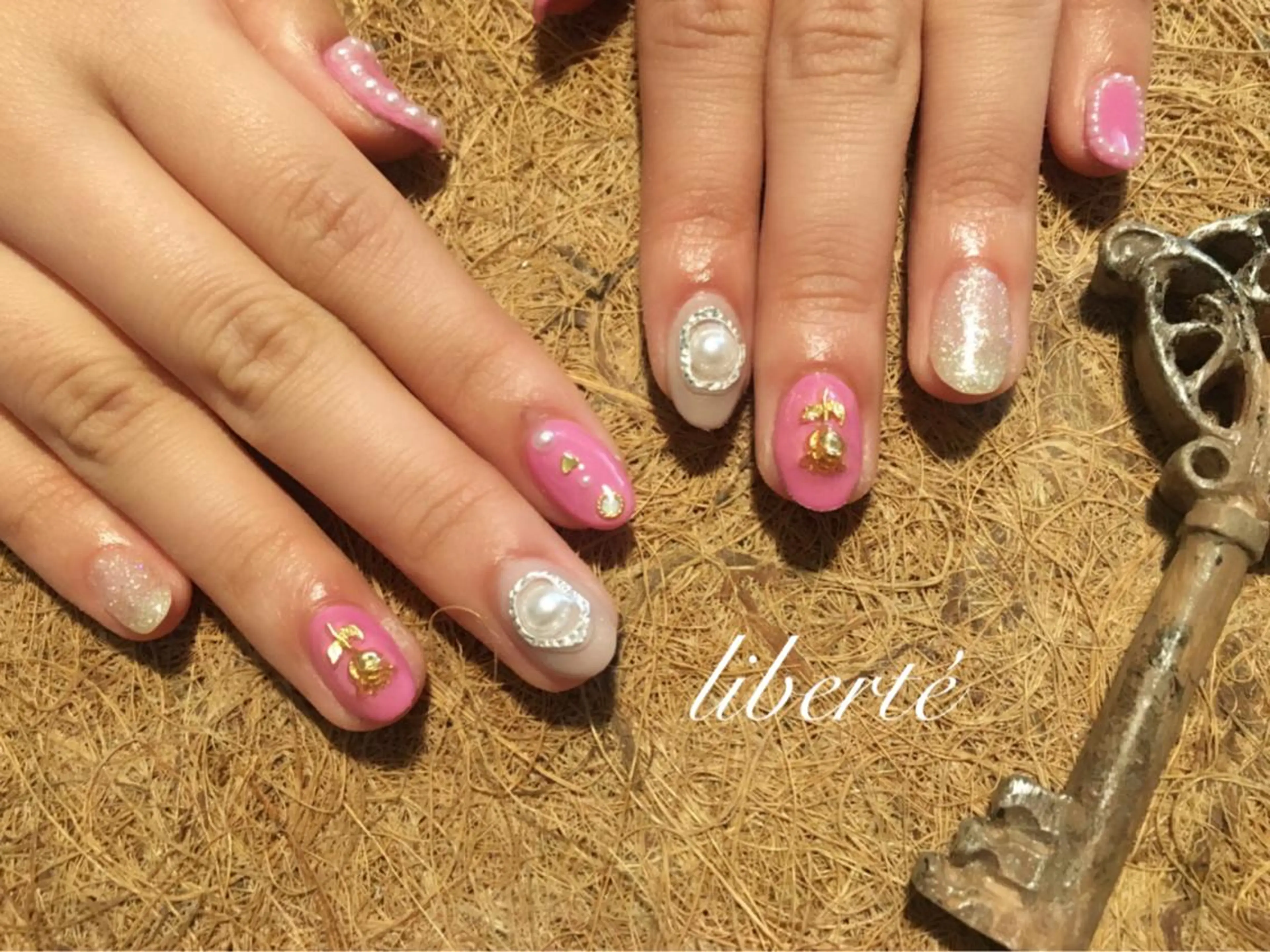 ネイル liberté (リベルテ)のネイルデザイン