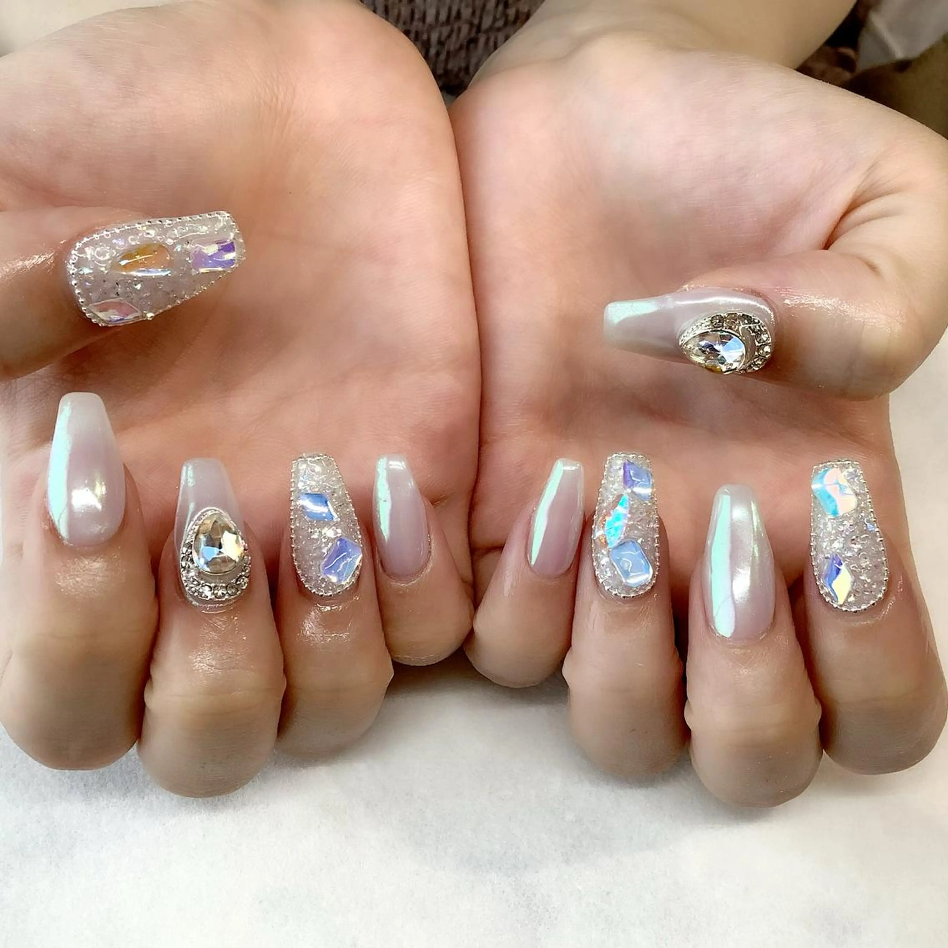 ネイル ハンドネイル 💎🐰 saki. m 🐰💎のネイルデザイン