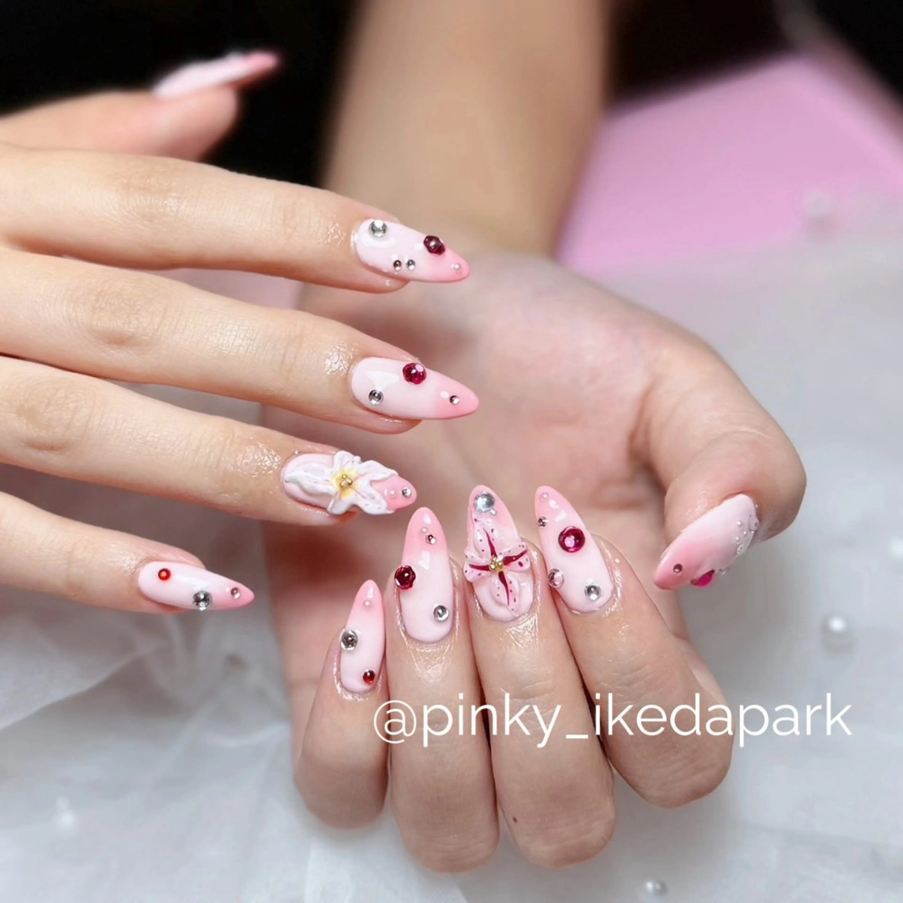 ネイル ハンドネイル PINKY nail所属・ピンキー 池田公園店のネイルデザイン