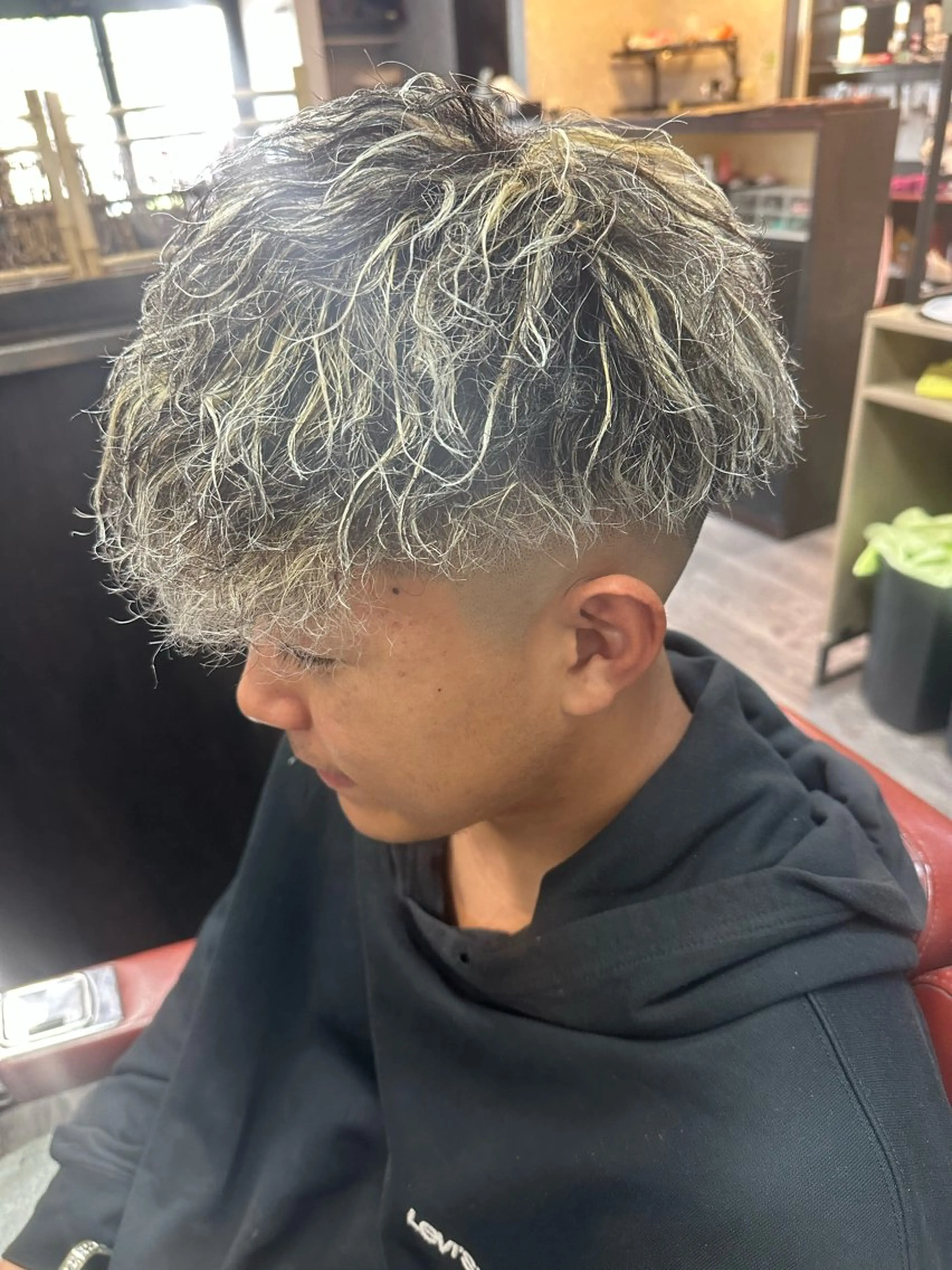 ショート カラー 田島 颯人のヘアスタイル