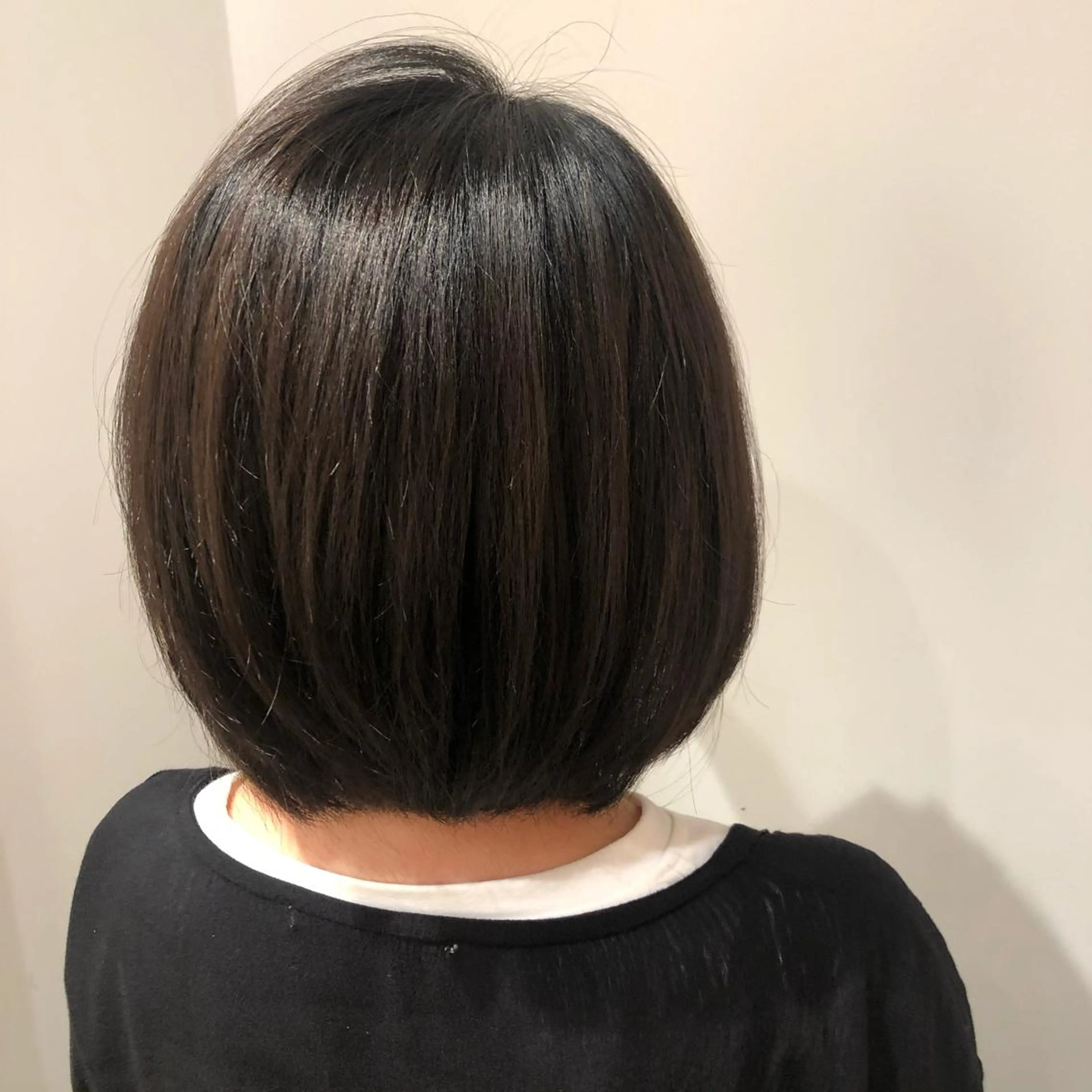 ショート カラー 滝口 江梨🔅のヘアスタイル