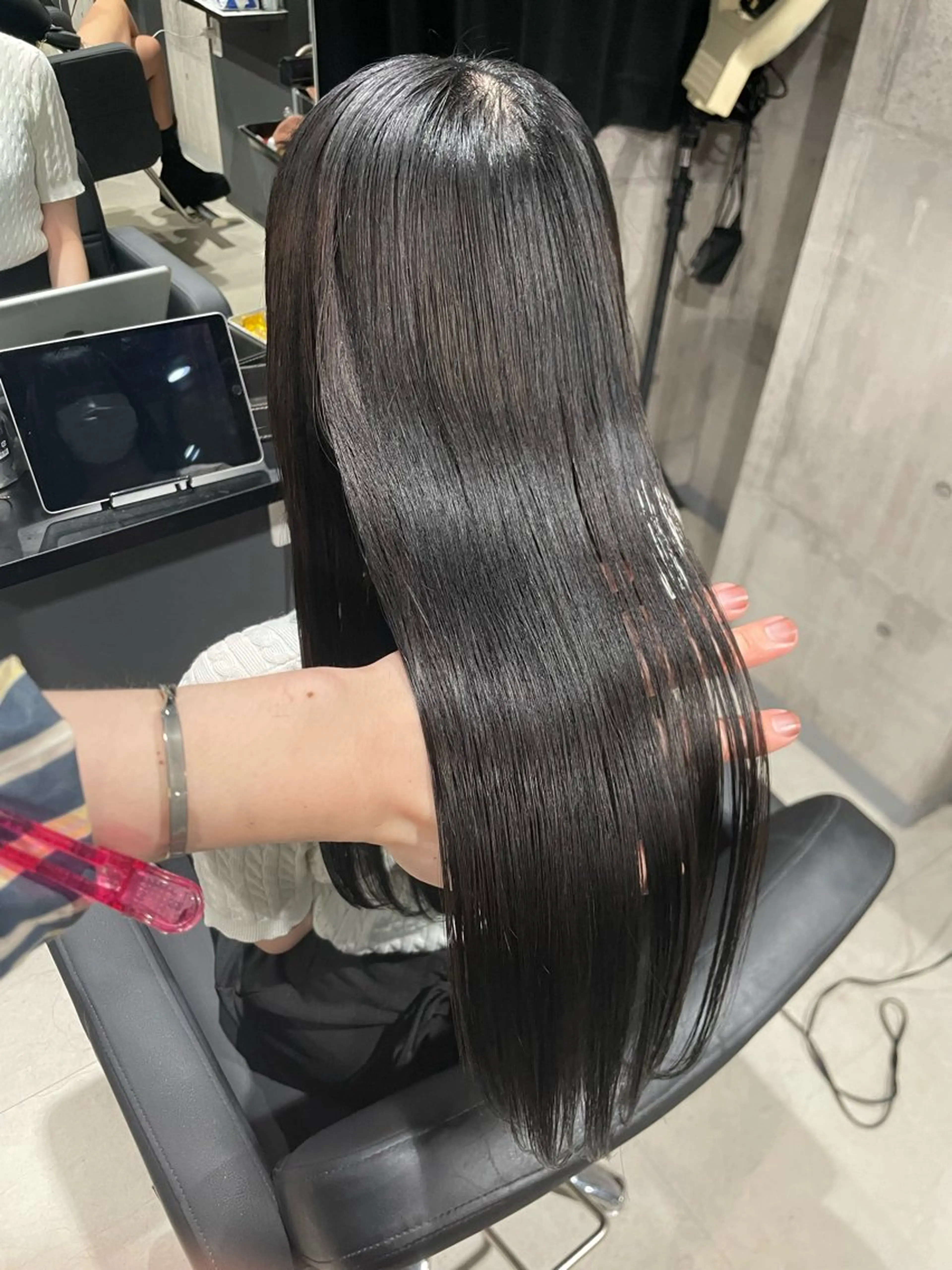 ロング カラー アッシュ アッシュブラウン ブラウンカラー カット 縮毛矯正 トリートメント 髪質改善/美髪カラー Hiroakiのヘアスタイル