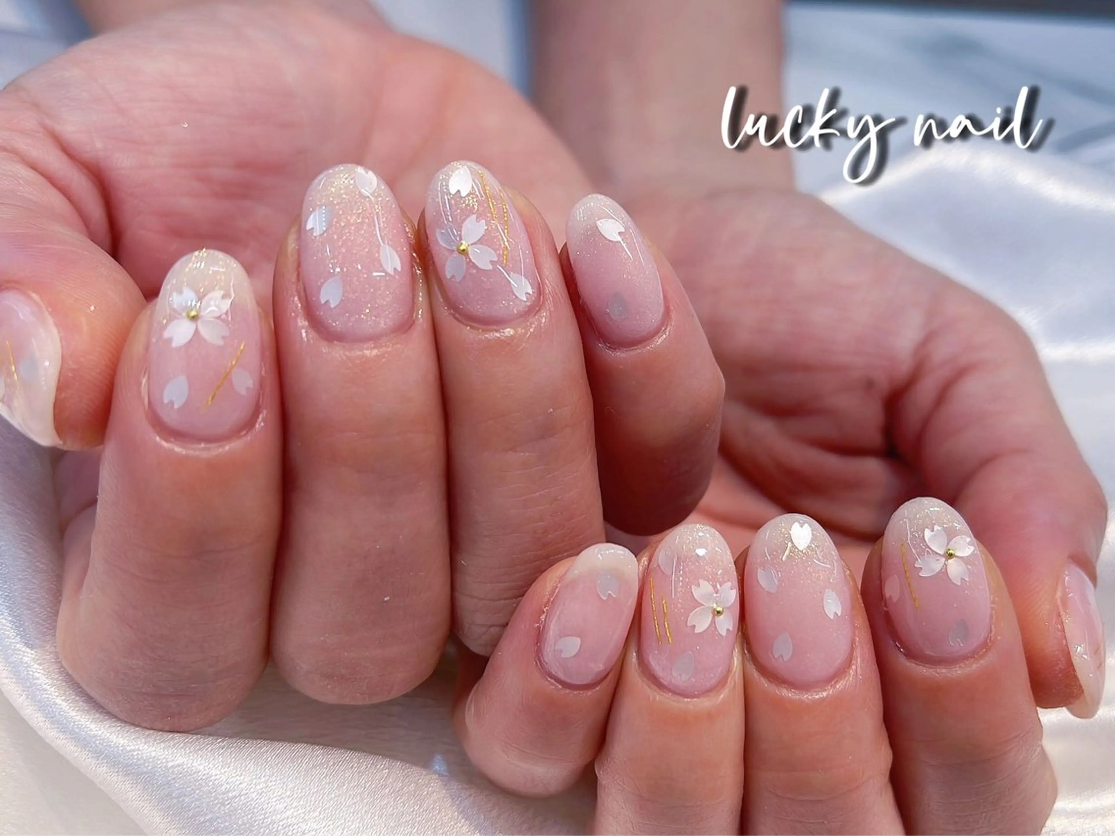 ネイル チークネイル 長さ出し ジェルネイル マグネットネイル 持ち込み Lucky nail  小林和希のネイルデザイン