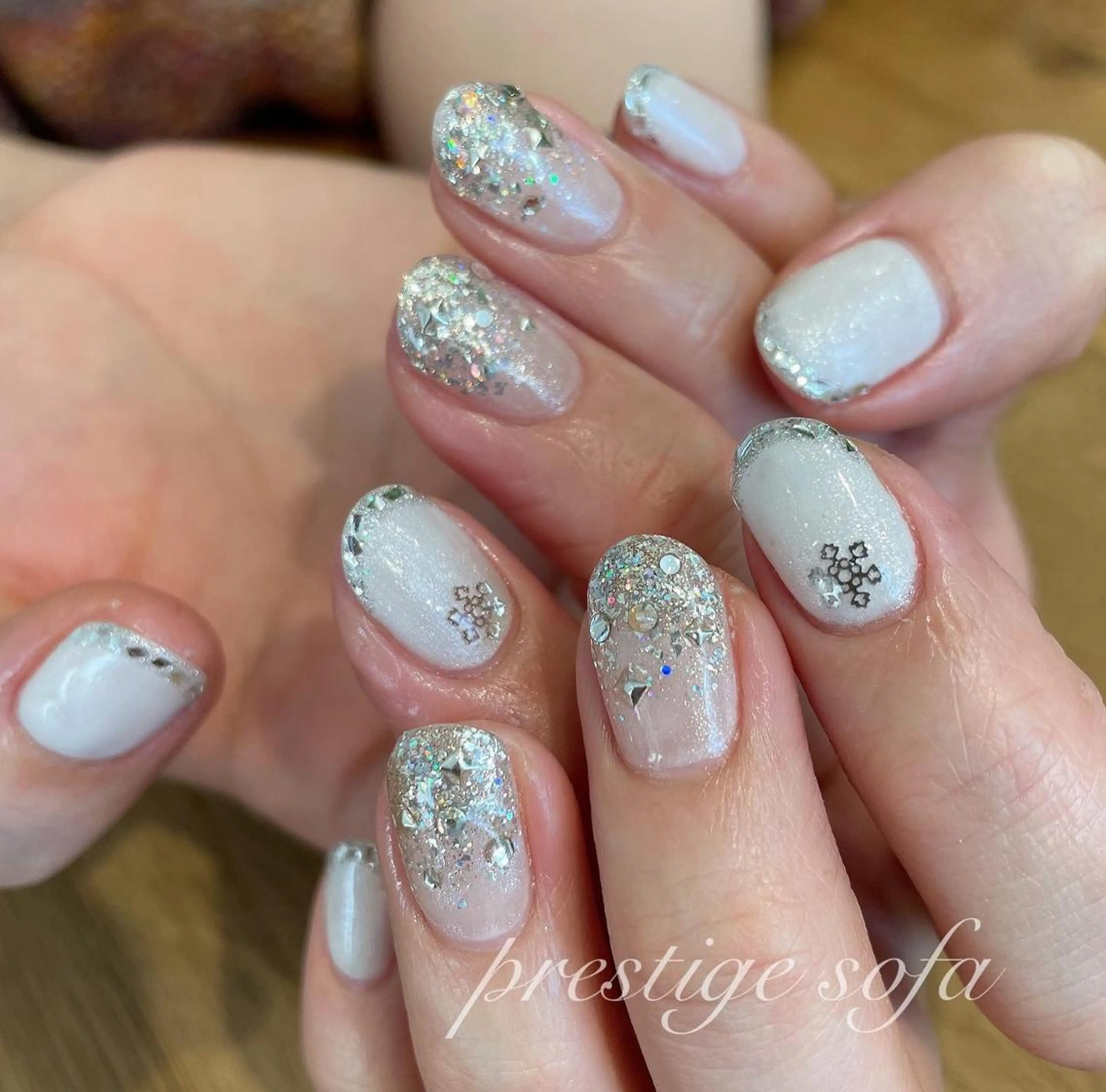 ネイル マツエク・マツパ まつげパーマ ボリュームラッシュ ジェルネイル グラデーション ラメ(グリッター) 髙橋 敦子のマツエク・マツパデザイン