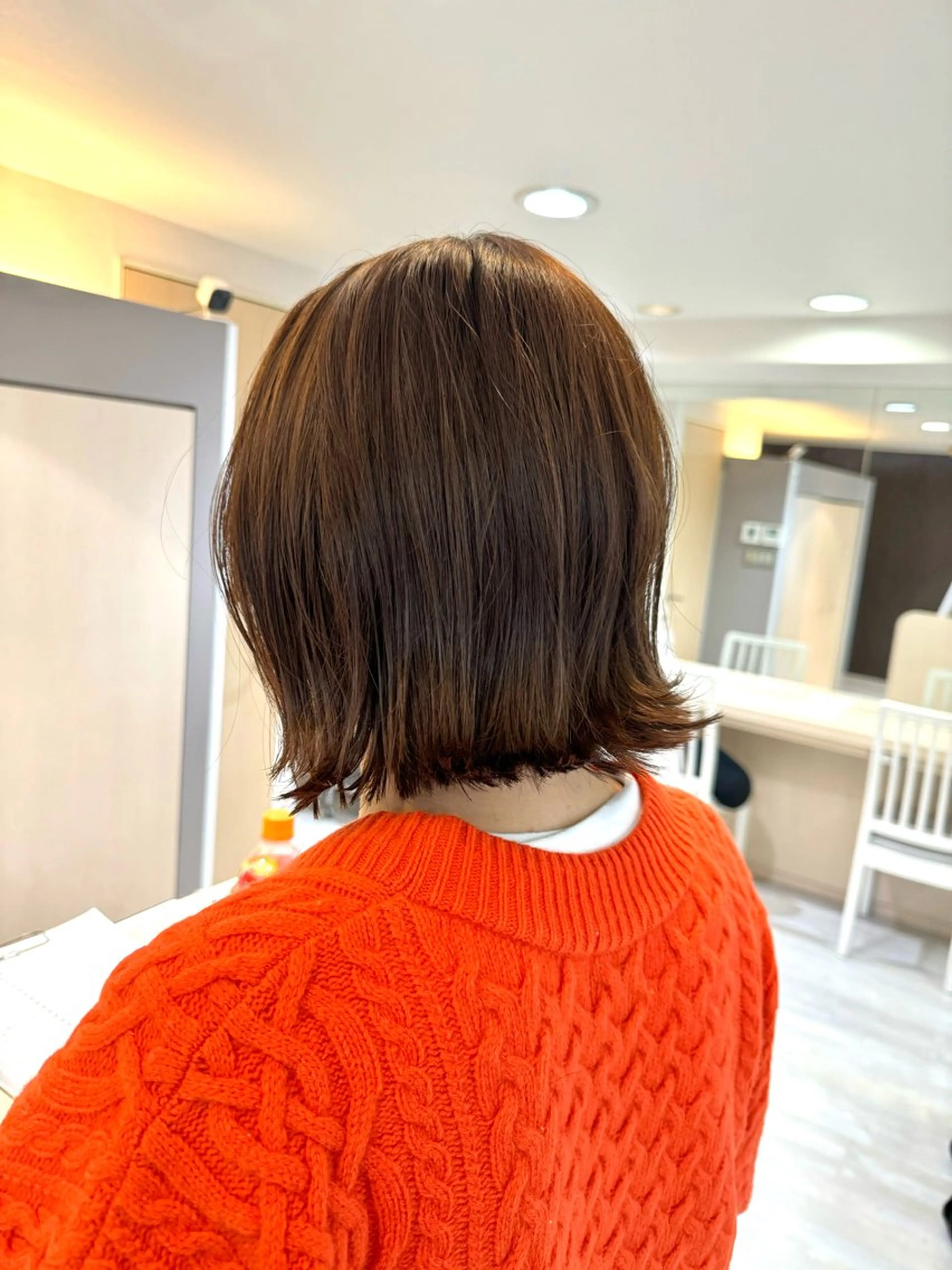 ミディアム カラー ボブ 外ハネヘア チーフデザイナー 西川凌史のヘアスタイル