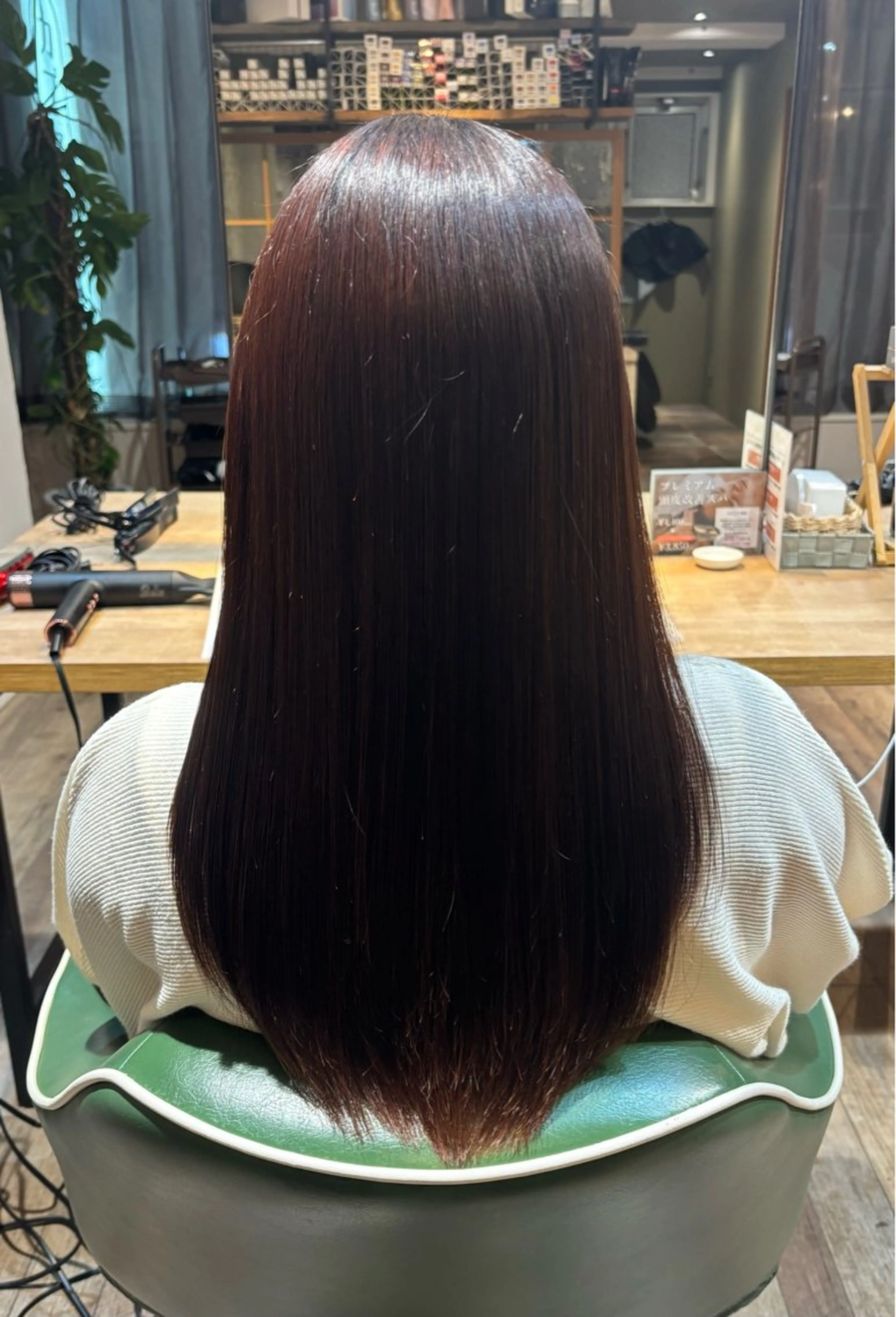 ロング 縮毛矯正 渡邊 陽大のヘアスタイル