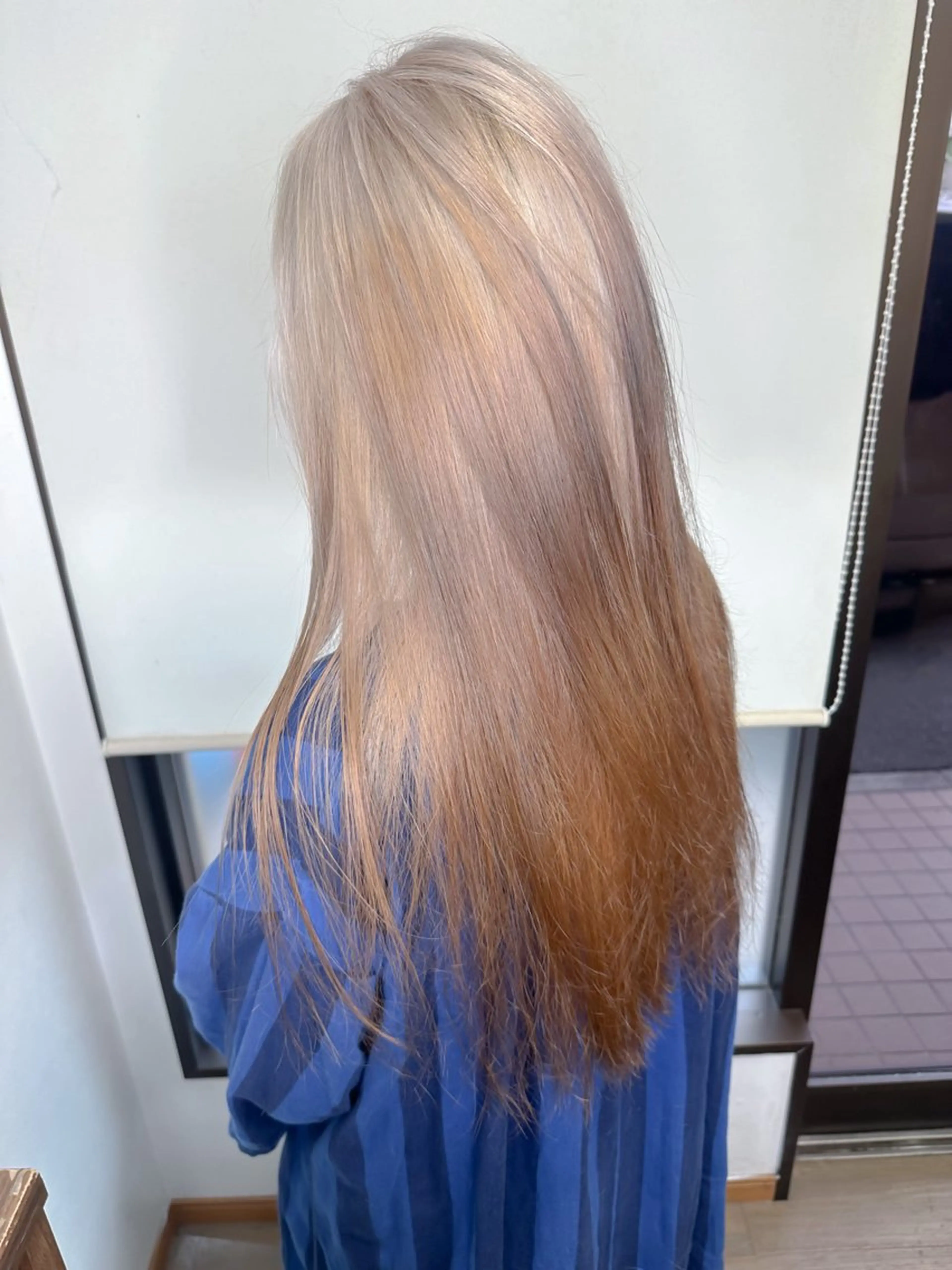 ミディアム カラー カット ヘアカラー peg.hair所属・ブリーチカラー🫧 森　凪沙のヘアスタイル