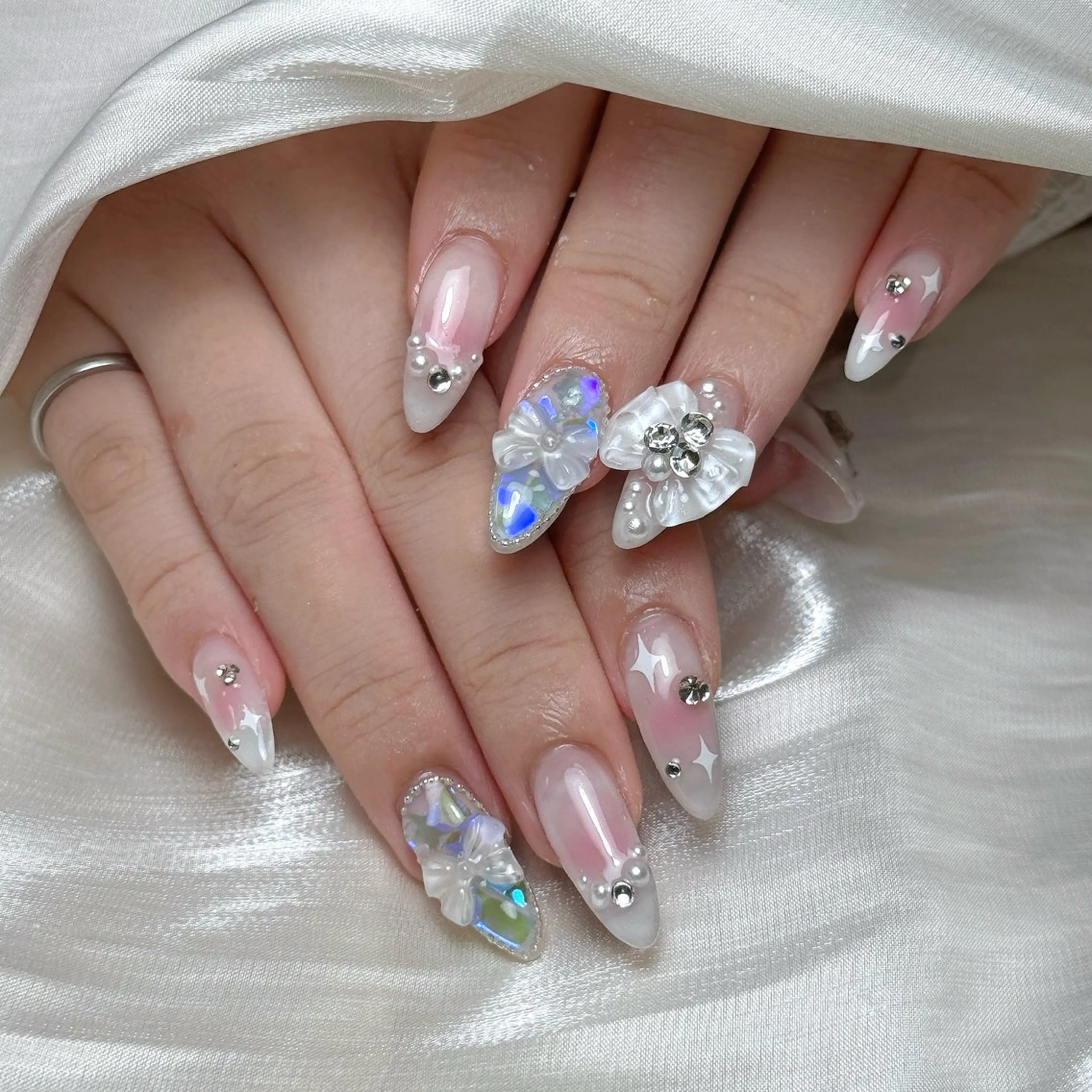 ネイル Maggie Nail🦩のネイルデザイン